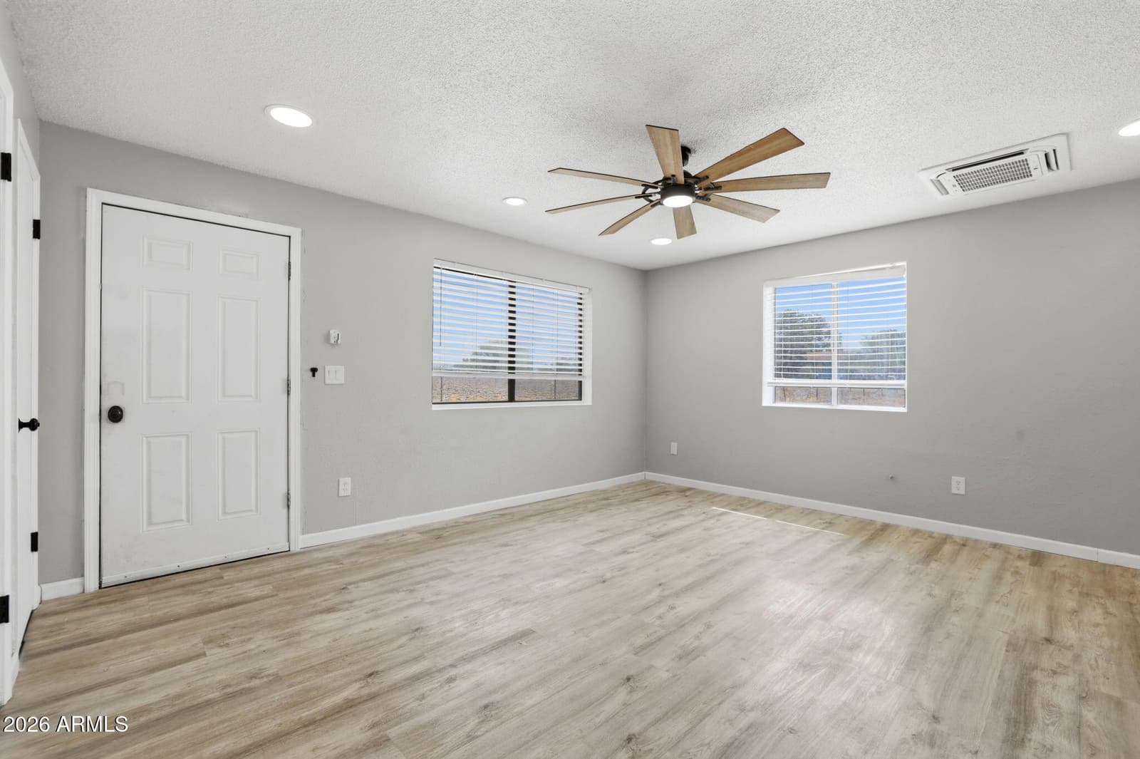 2310 N Hopi Lane, Chino Valley, AZ 86323 — photo 3 of 10
