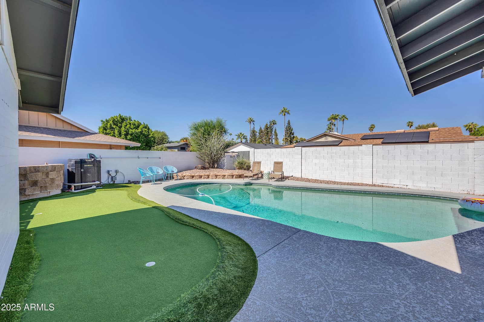 8614 E Monterey Way, Scottsdale, AZ 85251 — photo 7 of 30