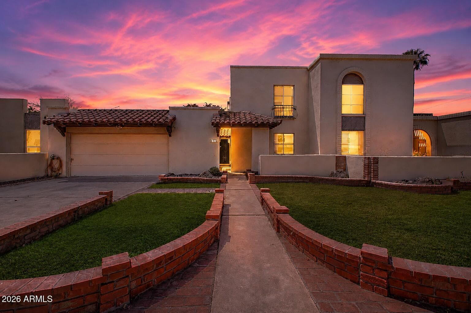 913 E LAGUNA Drive, Tempe, AZ 85282 — photo 2 of 29