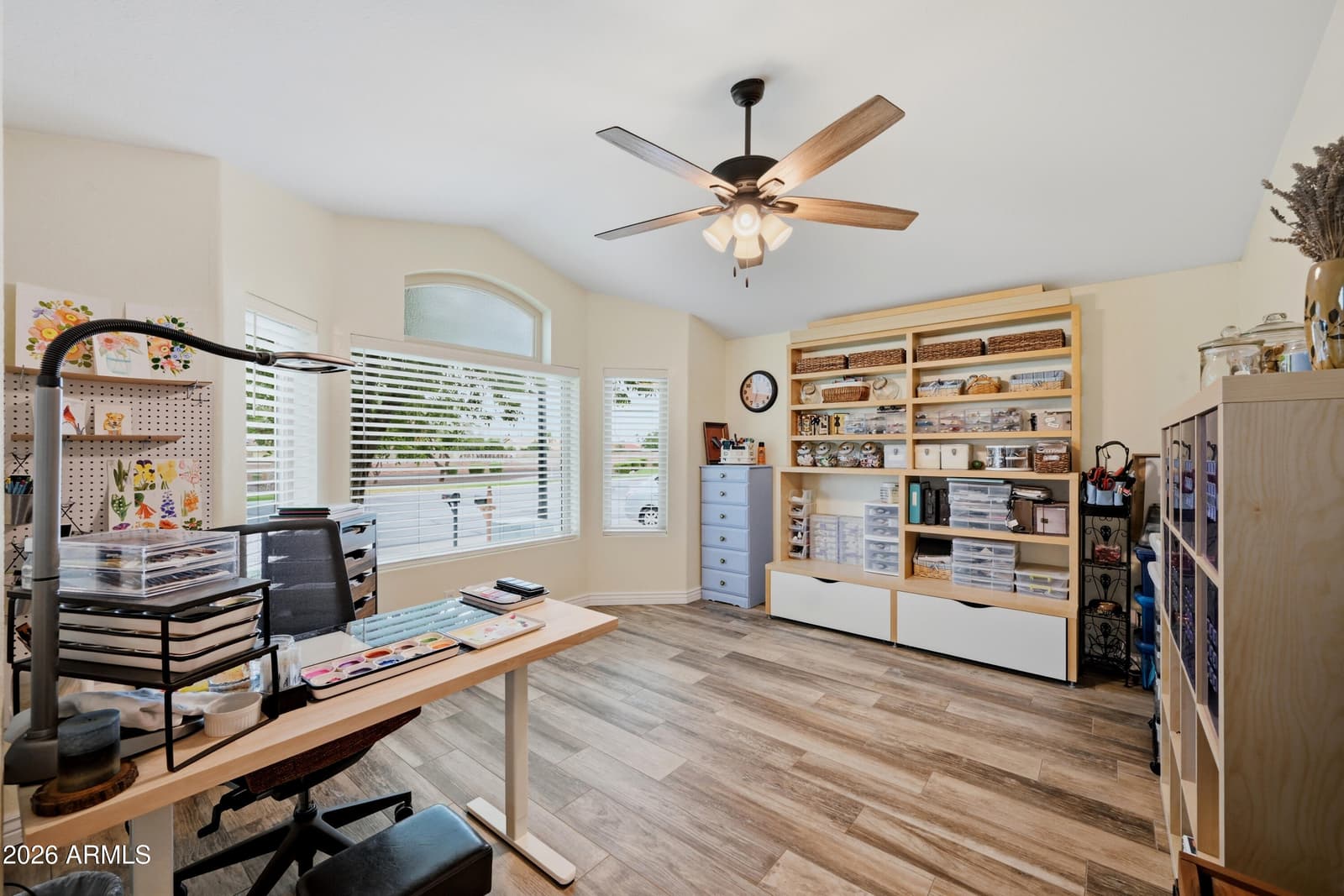 1091 S CROSSROADS Drive, Gilbert, AZ 85296 — photo 13 of 34