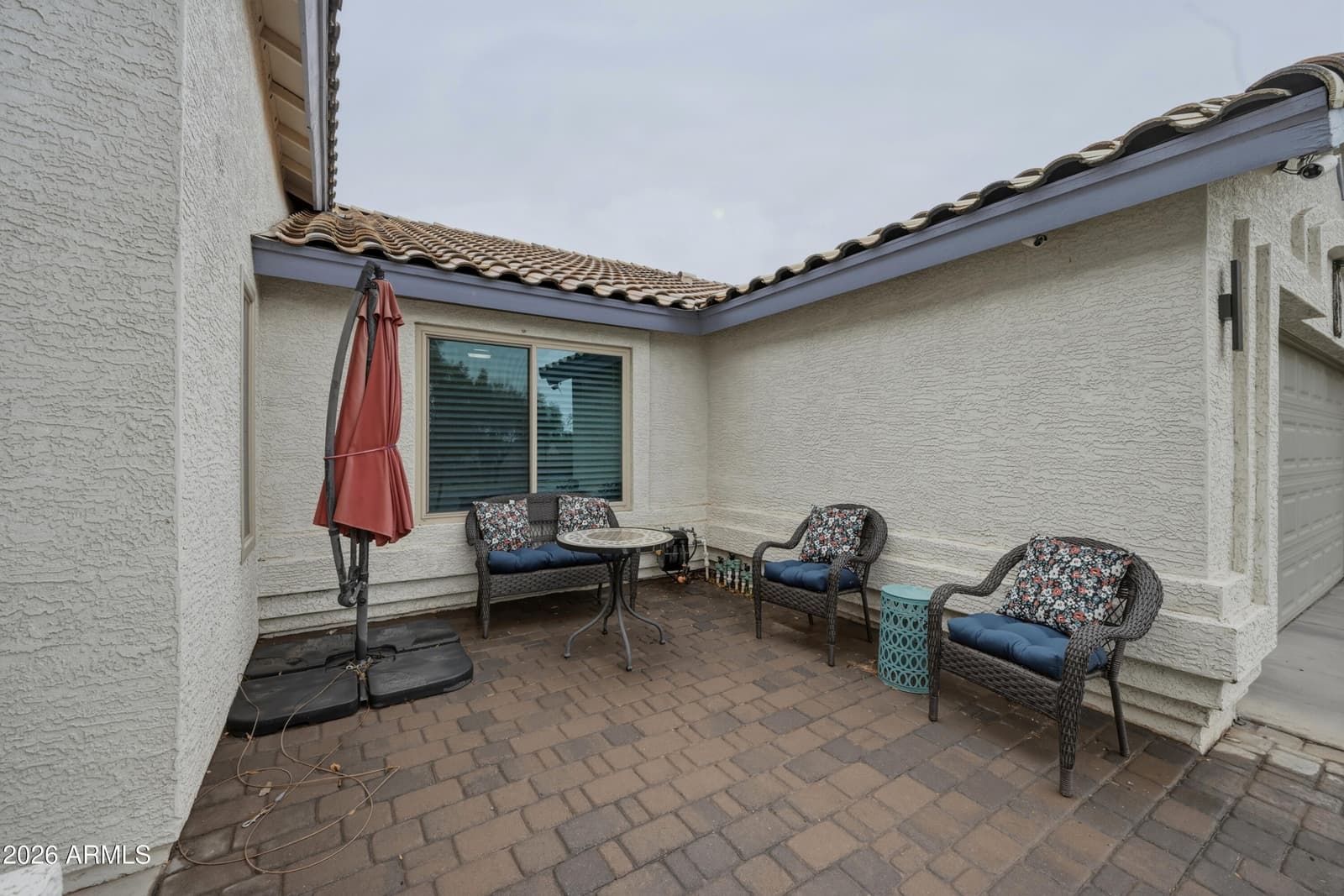 1091 S CROSSROADS Drive, Gilbert, AZ 85296 — photo 4 of 34