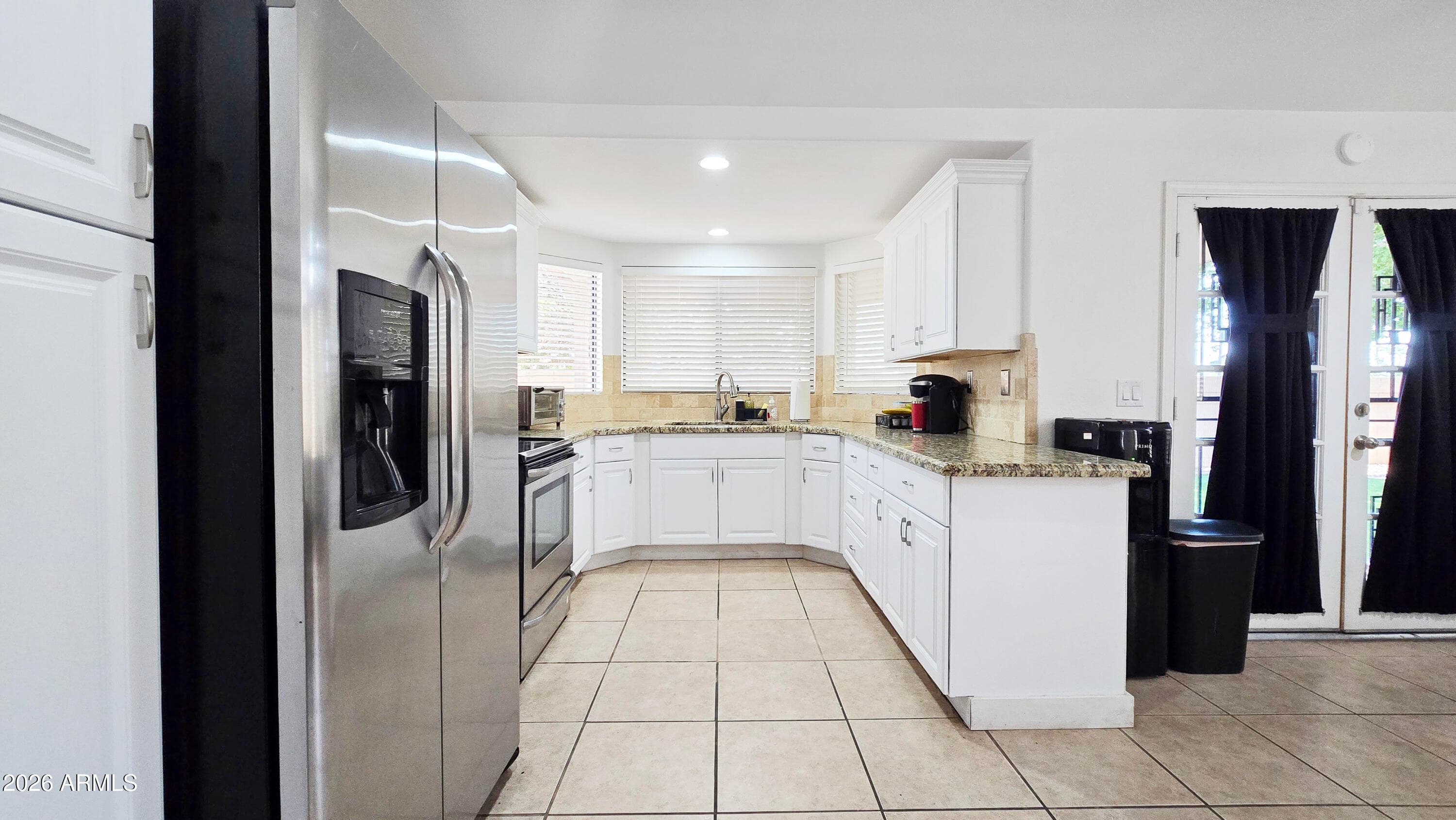 11007 W COTTONWOOD Lane, Avondale, AZ 85392 — photo 11 of 32