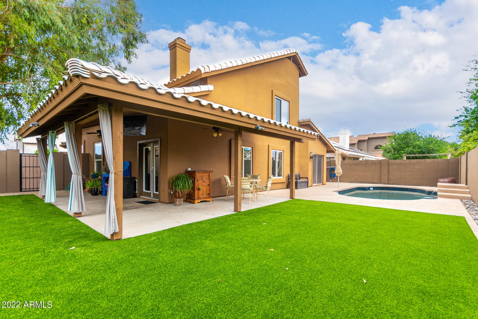 3601 E ROSEMONTE Drive, Phoenix, AZ 85050 — photo 1 of 38