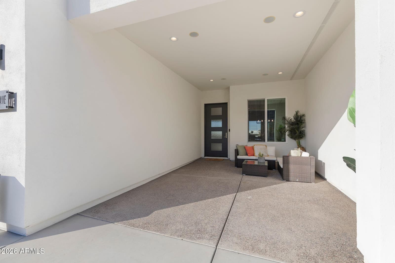 2252 E SOUTH MOUNTAIN Avenue, Phoenix, AZ 85042 — photo 6 of 50