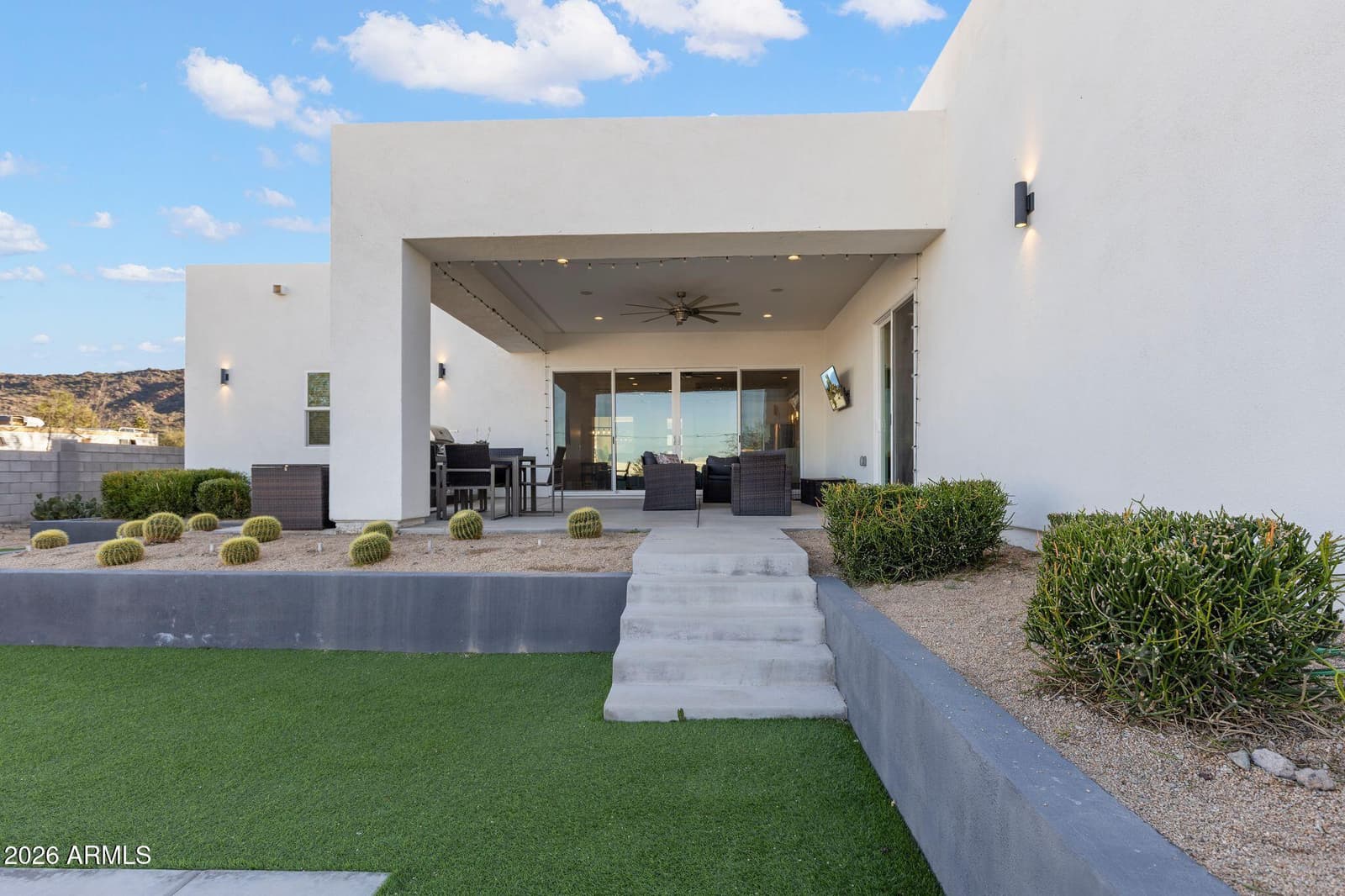 2252 E SOUTH MOUNTAIN Avenue, Phoenix, AZ 85042 — photo 41 of 50
