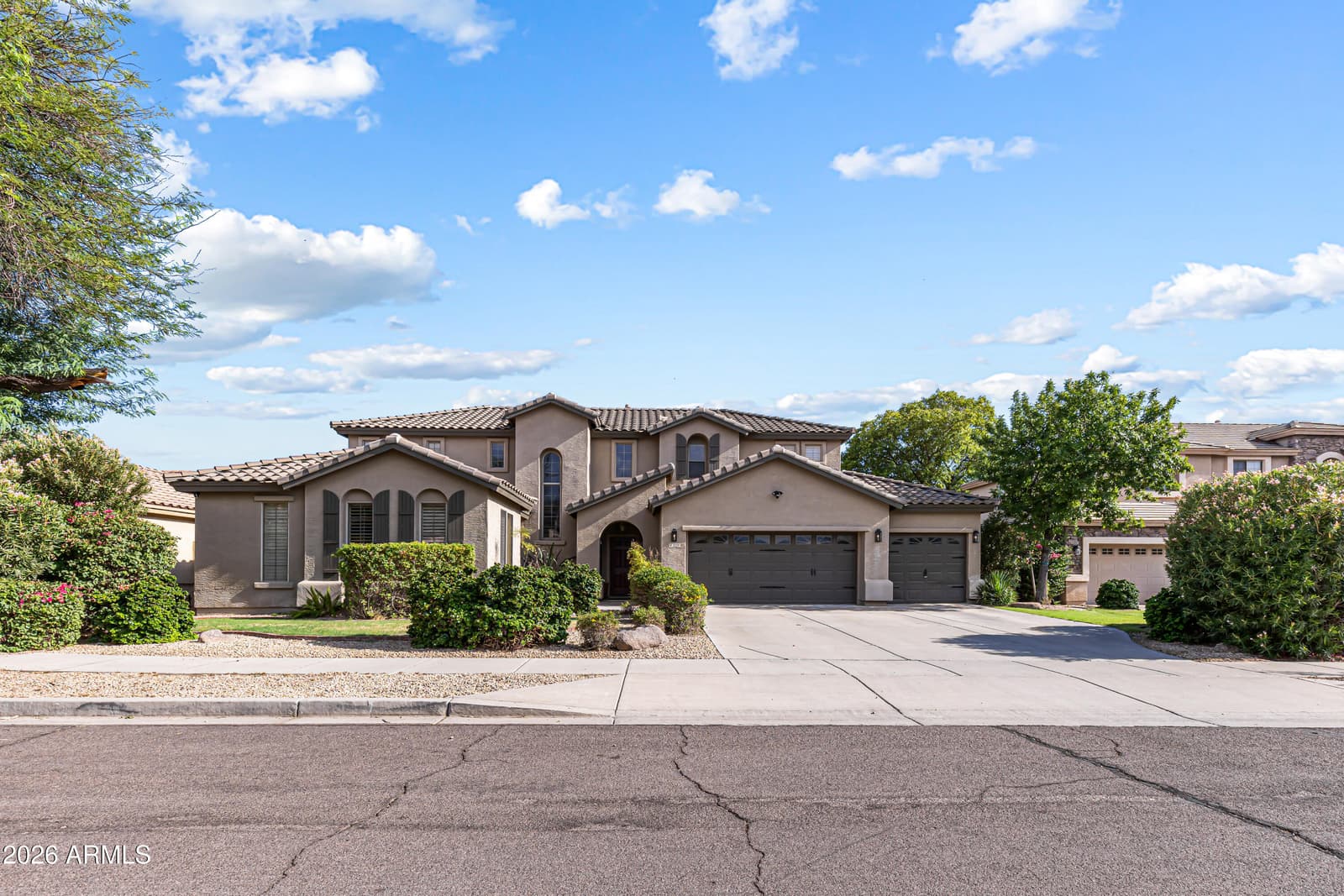 3229 W BUCKHORN Trail, Phoenix, AZ 85083 — photo 3 of 100