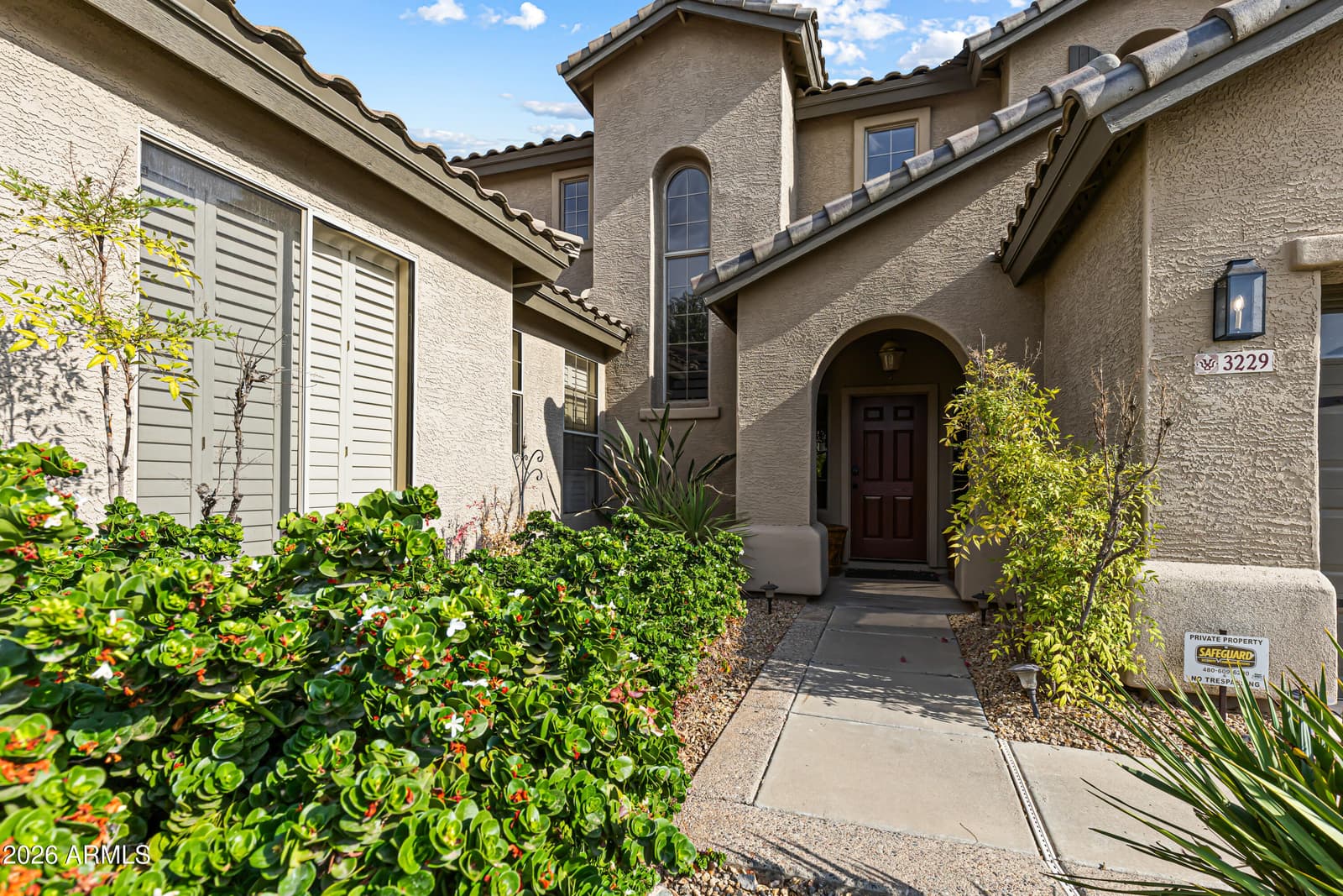 3229 W BUCKHORN Trail, Phoenix, AZ 85083 — photo 6 of 100