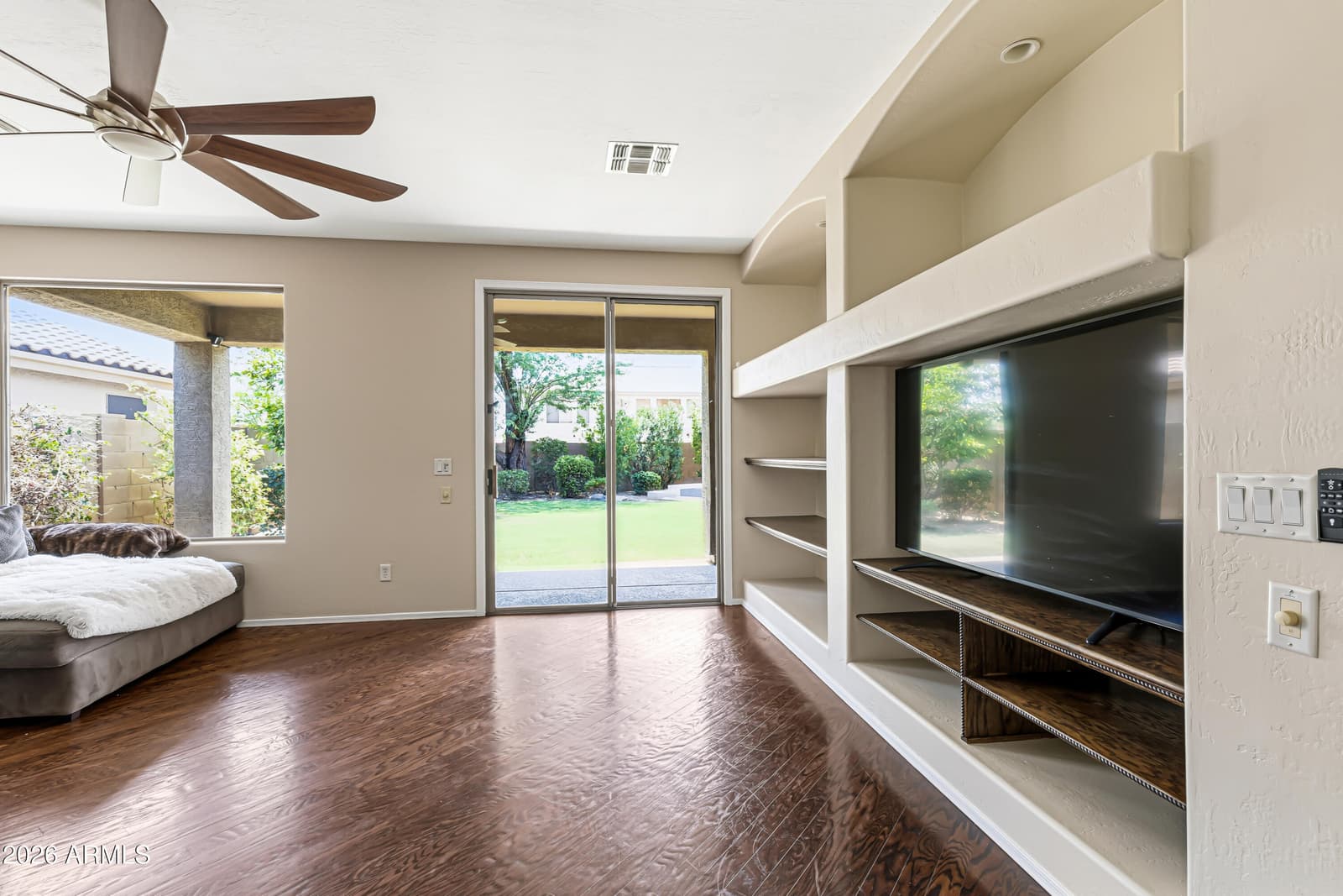 3229 W BUCKHORN Trail, Phoenix, AZ 85083 — photo 17 of 100