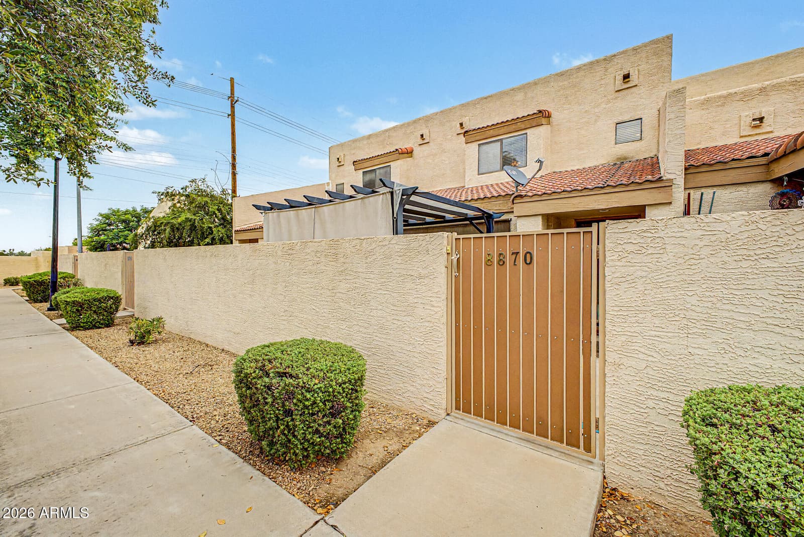 8870 N 48TH Lane, Glendale, AZ 85302 — photo 1 of 24