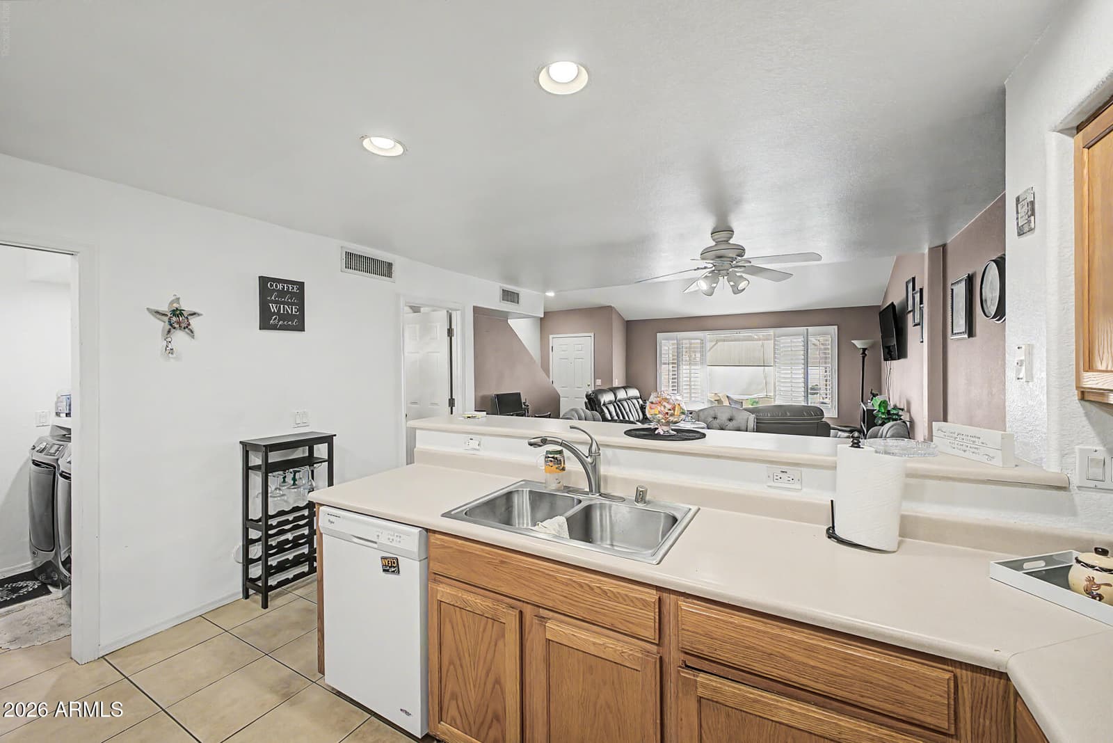 8870 N 48TH Lane, Glendale, AZ 85302 — photo 9 of 24