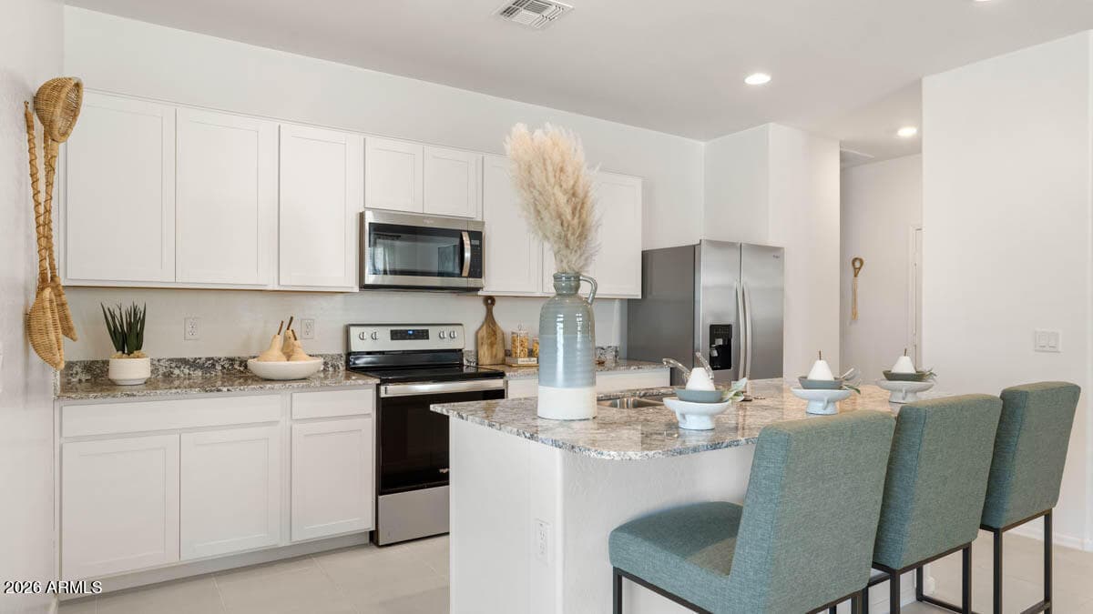 12575 W LOCUST Lane, Avondale, AZ 85323 — photo 4 of 12