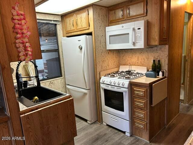 270 N CLARKE Road 5, Show Low, AZ 85901 — photo 4 of 21