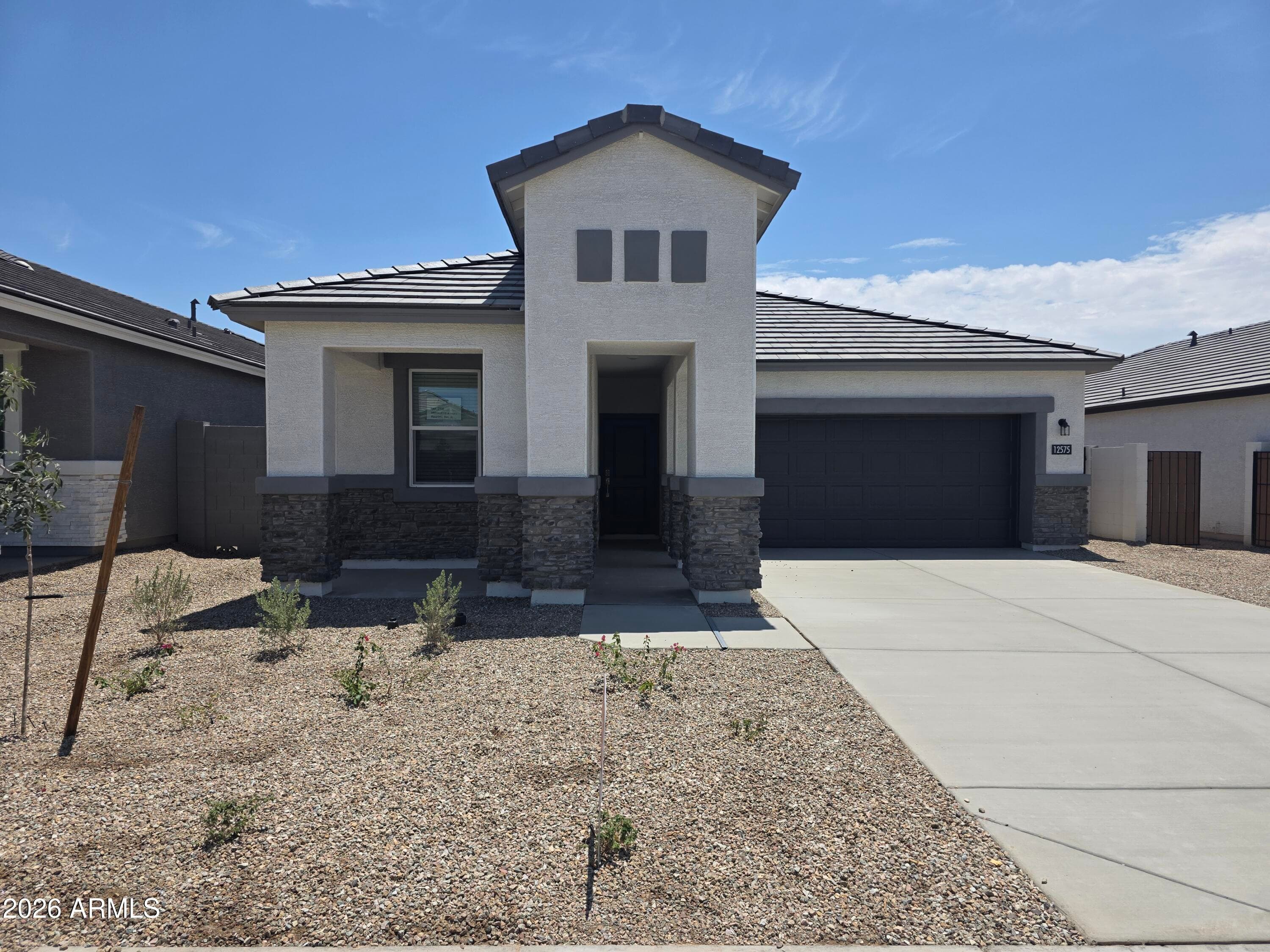 12575 W LOCUST Lane, Avondale, AZ 85323 — photo 2 of 12
