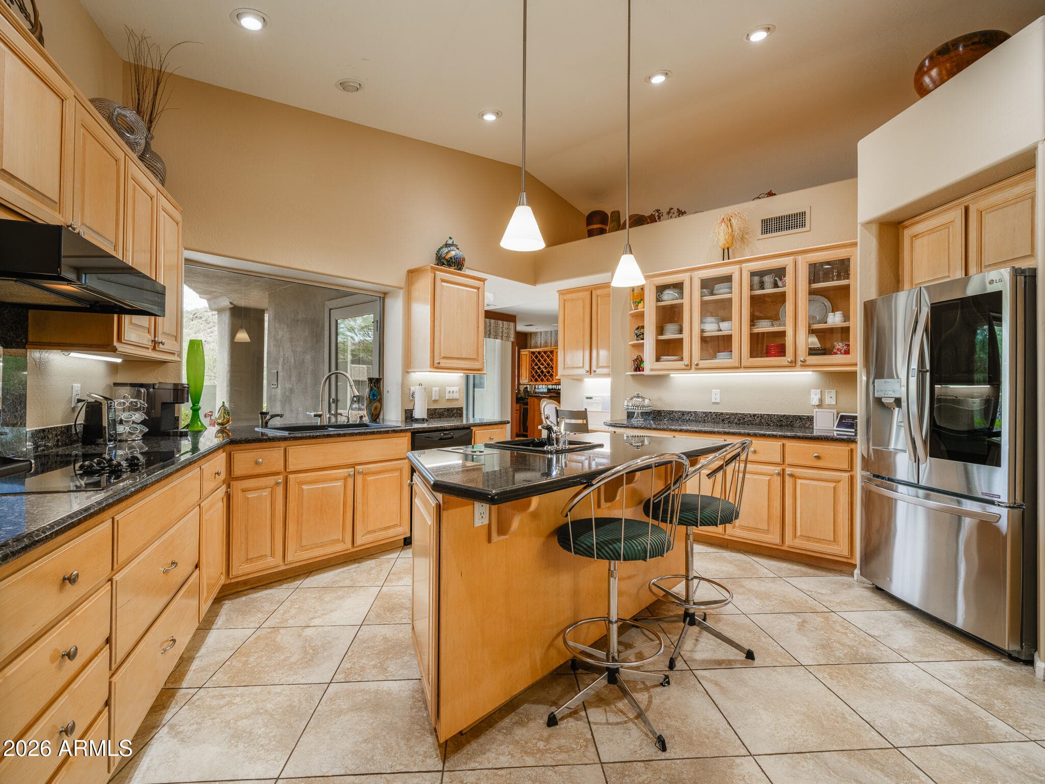 2329 E HATCHER Road, Phoenix, AZ 85028 — photo 10 of 40