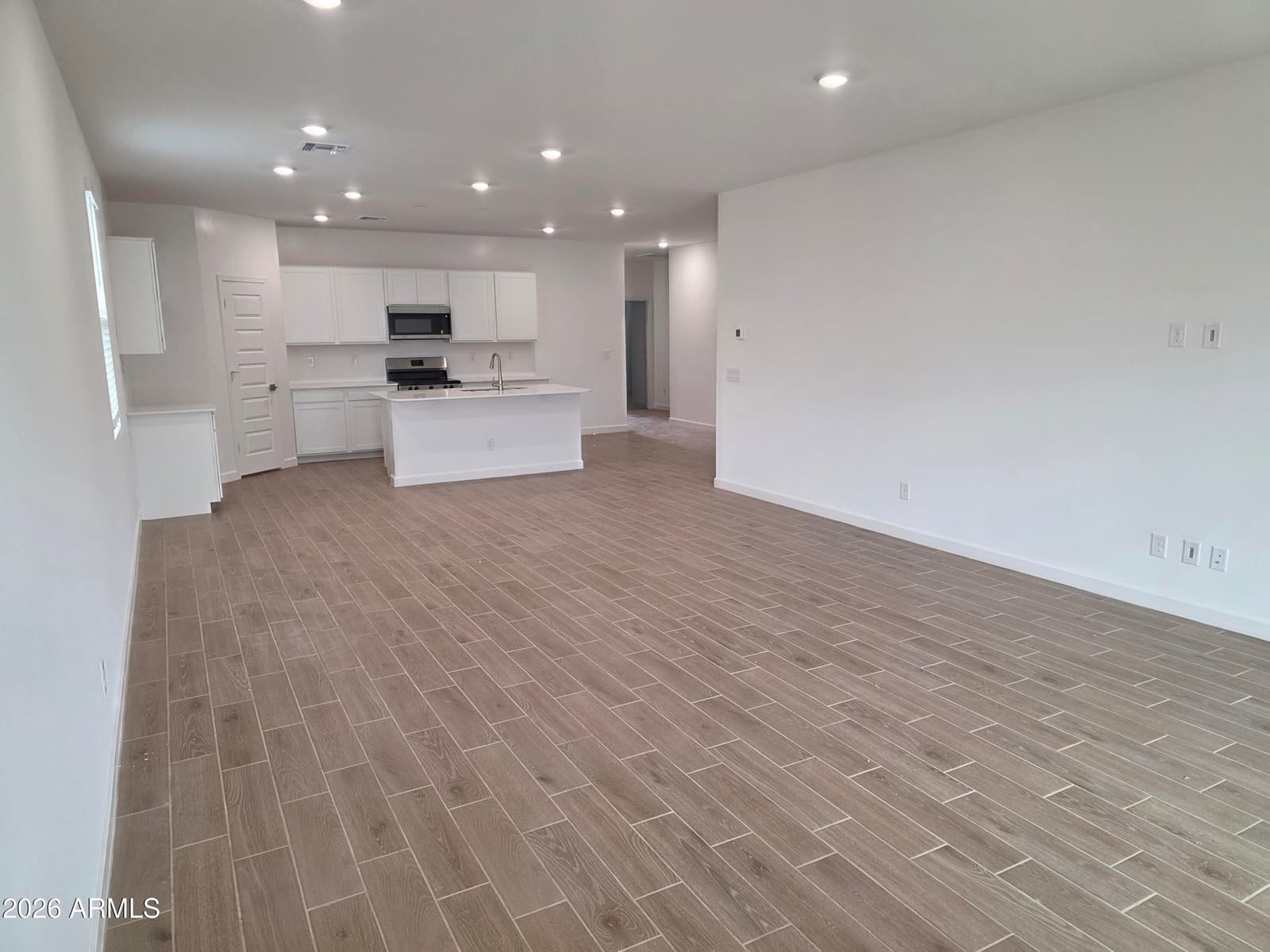 12588 W LOCUST Lane, Avondale, AZ 85323 — photo 3 of 7