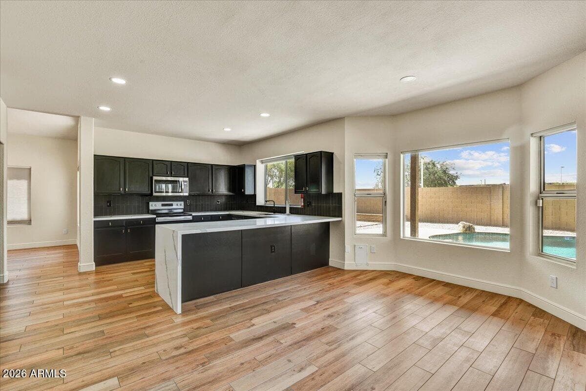 3845 E WINDSONG Drive, Phoenix, AZ 85048 — photo 8 of 35