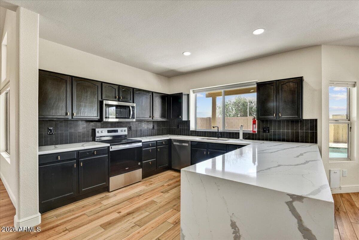 3845 E WINDSONG Drive, Phoenix, AZ 85048 — photo 9 of 35