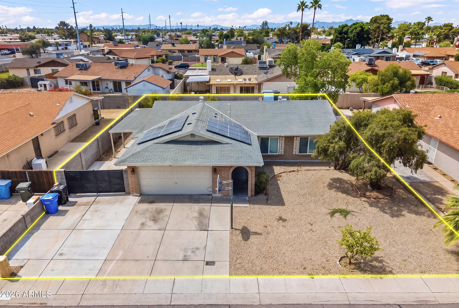 3517 W WILLOW Avenue, Phoenix, AZ 85029 — photo 2 of 15