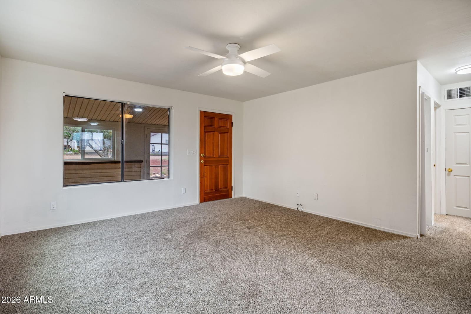 8376 APACHE Drive, Show Low, AZ 85901 — photo 8 of 20