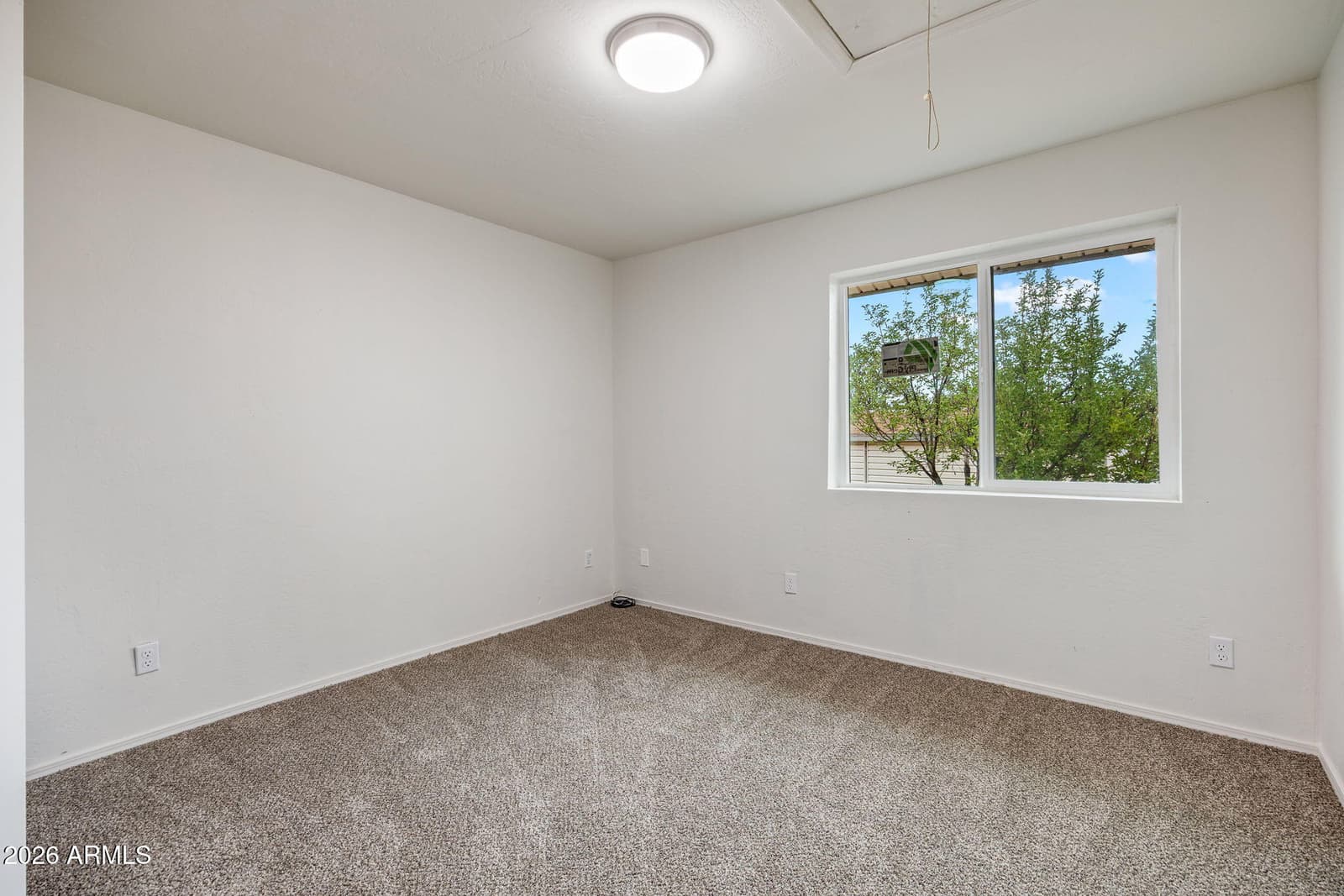 8376 APACHE Drive, Show Low, AZ 85901 — photo 13 of 20