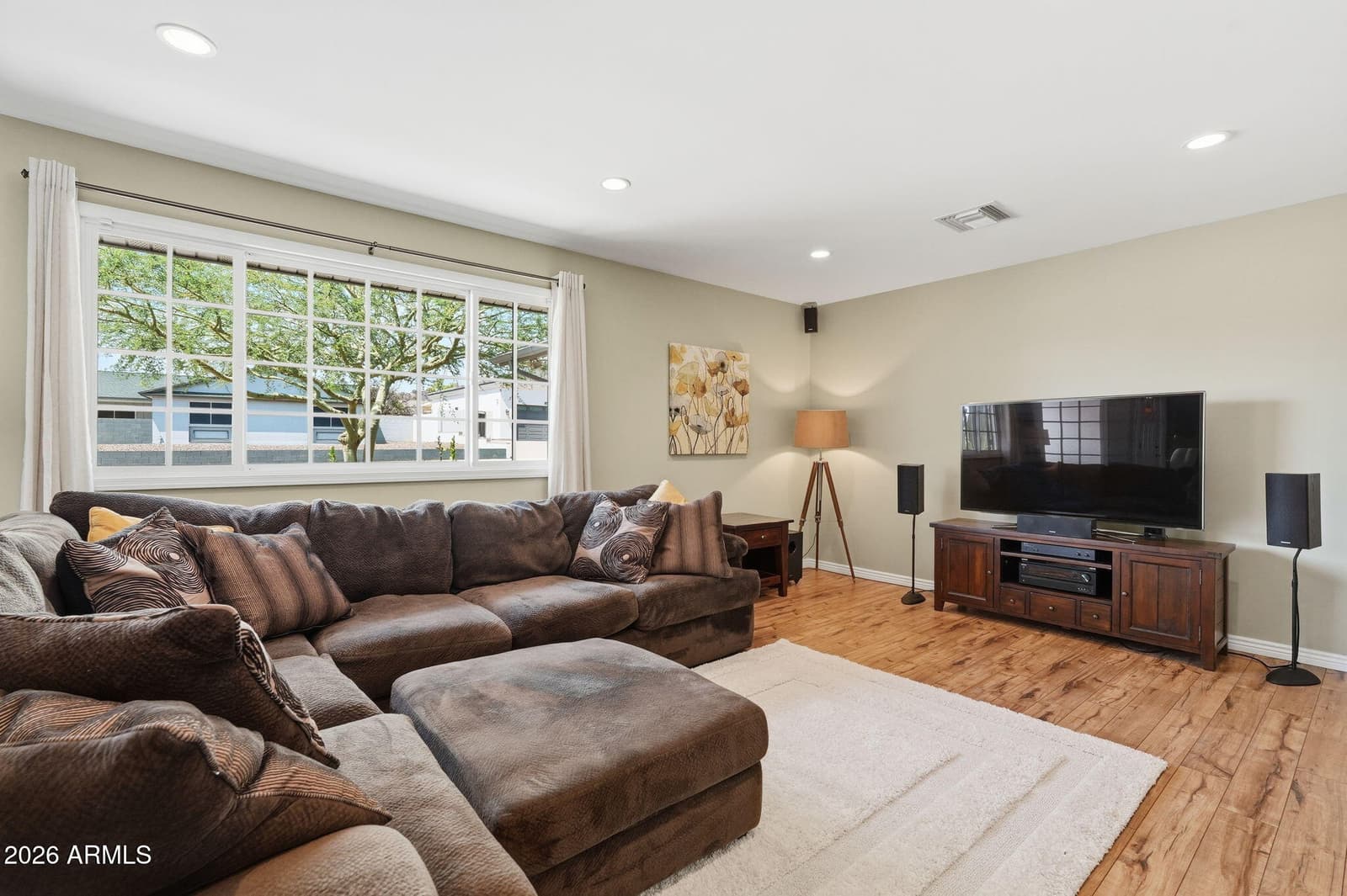 2019 E FLYNN Lane, Phoenix, AZ 85016 — photo 13 of 34