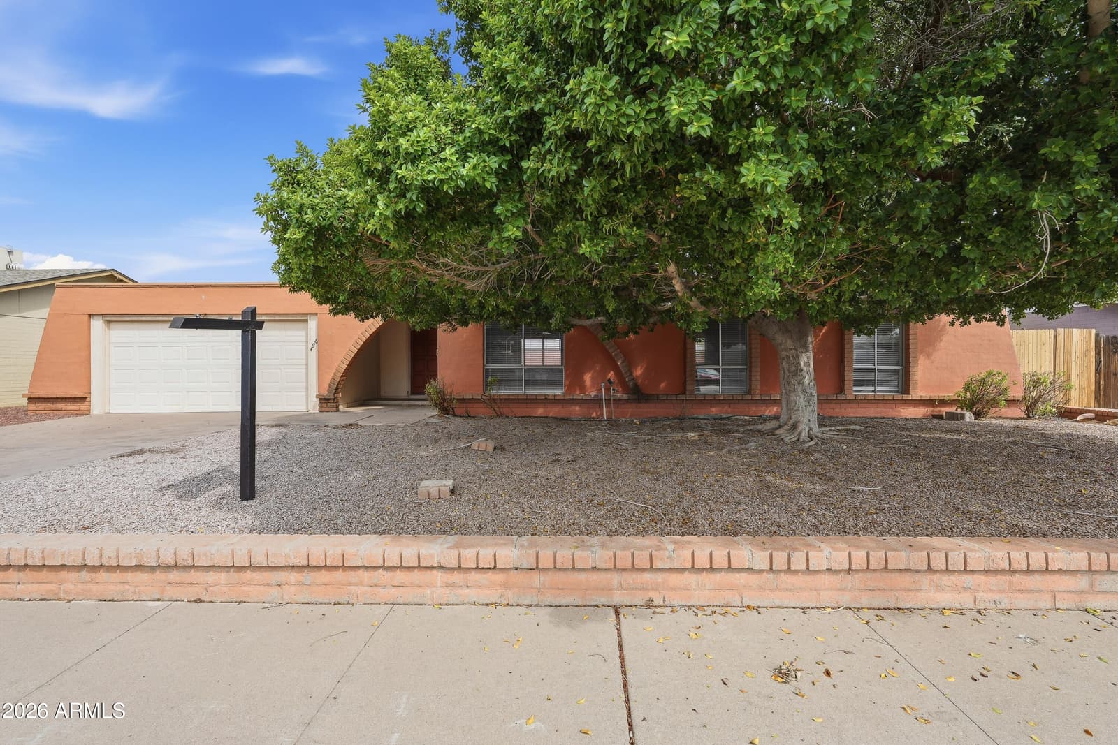 4616 W SAGUARO Drive, Glendale, AZ 85304 — photo 1 of 34