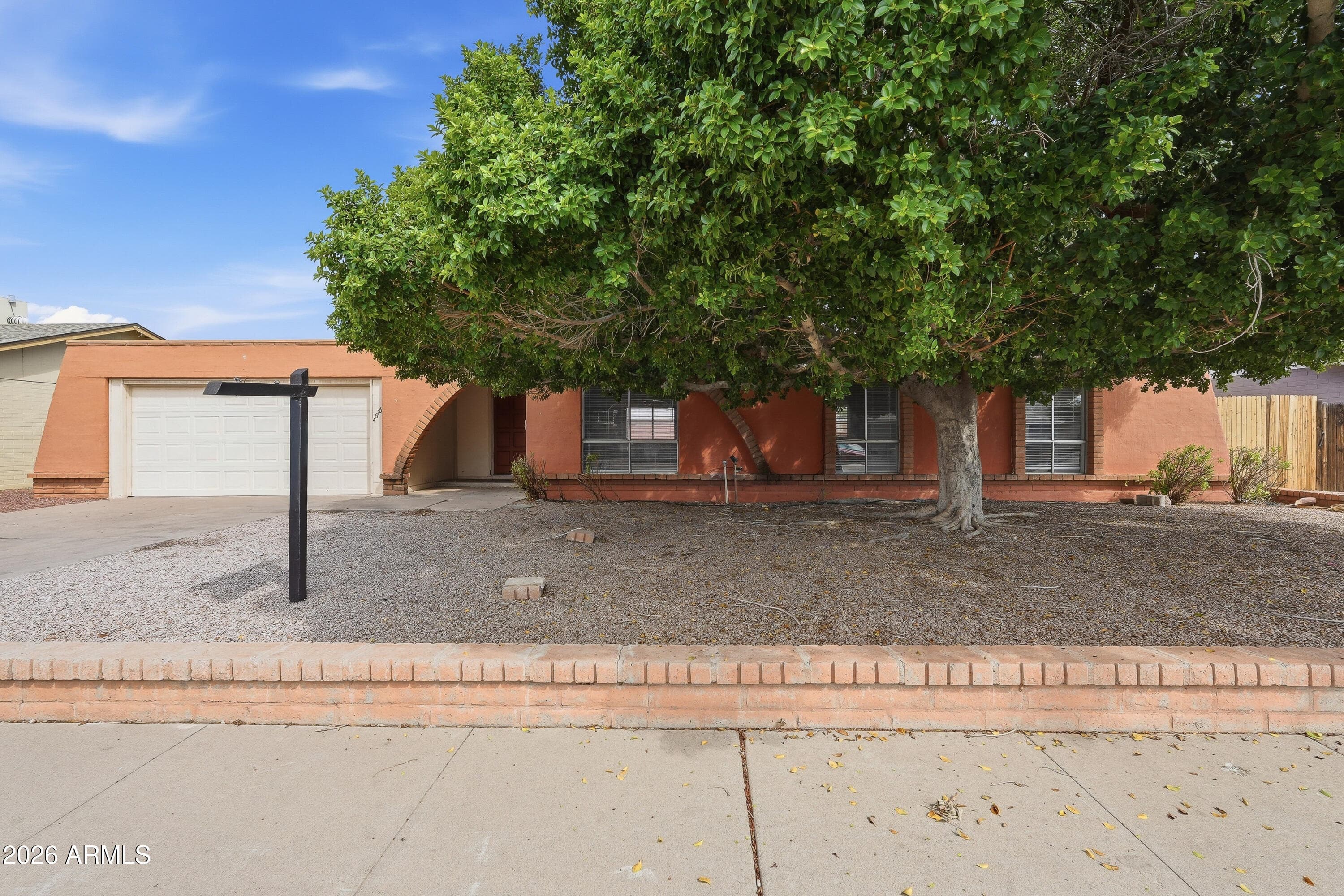 4616 W SAGUARO Drive, Glendale, AZ 85304