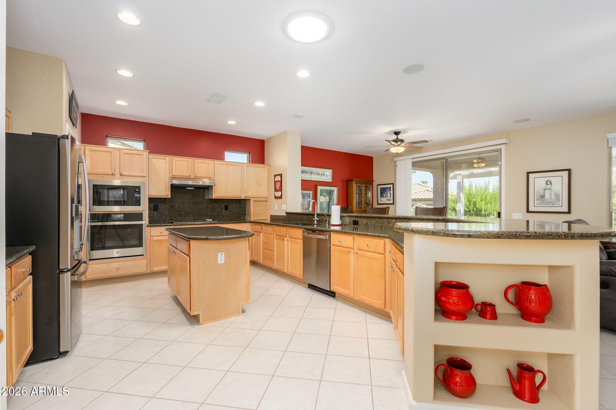 15497 W MOONLIGHT Way, Surprise, AZ 85374 — photo 8 of 40