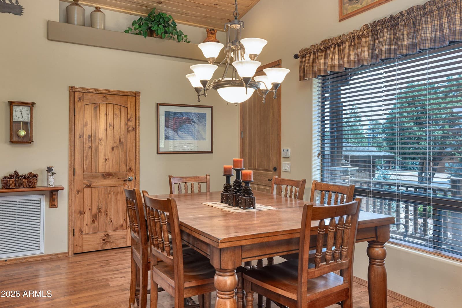 2821 W VILLA Loop, Show Low, AZ 85901 — photo 9 of 28