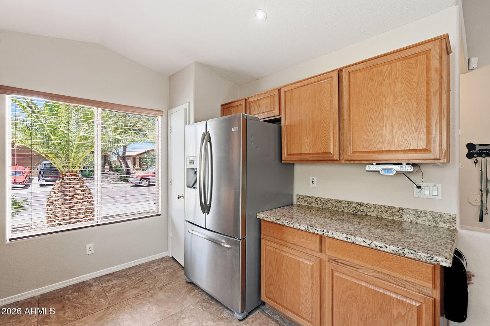 2615 E BEAUTIFUL Lane, Phoenix, AZ 85042 — photo 12 of 30