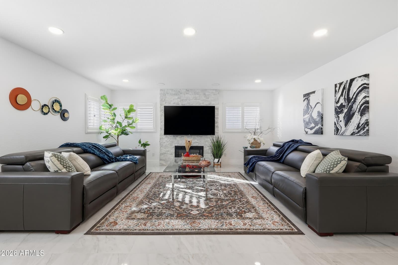 4553 E CAROLINA Drive, Phoenix, AZ 85032 — photo 5 of 59