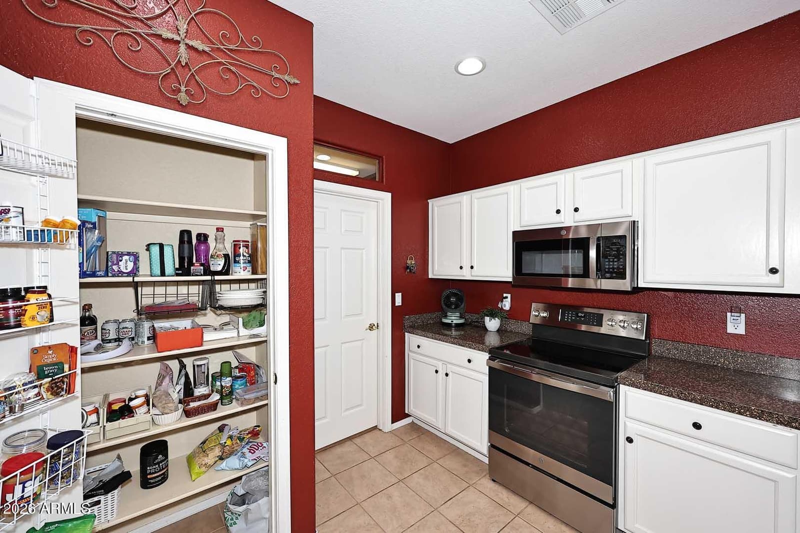 4058 E RAKESTRAW Lane, Gilbert, AZ 85298 — photo 11 of 55