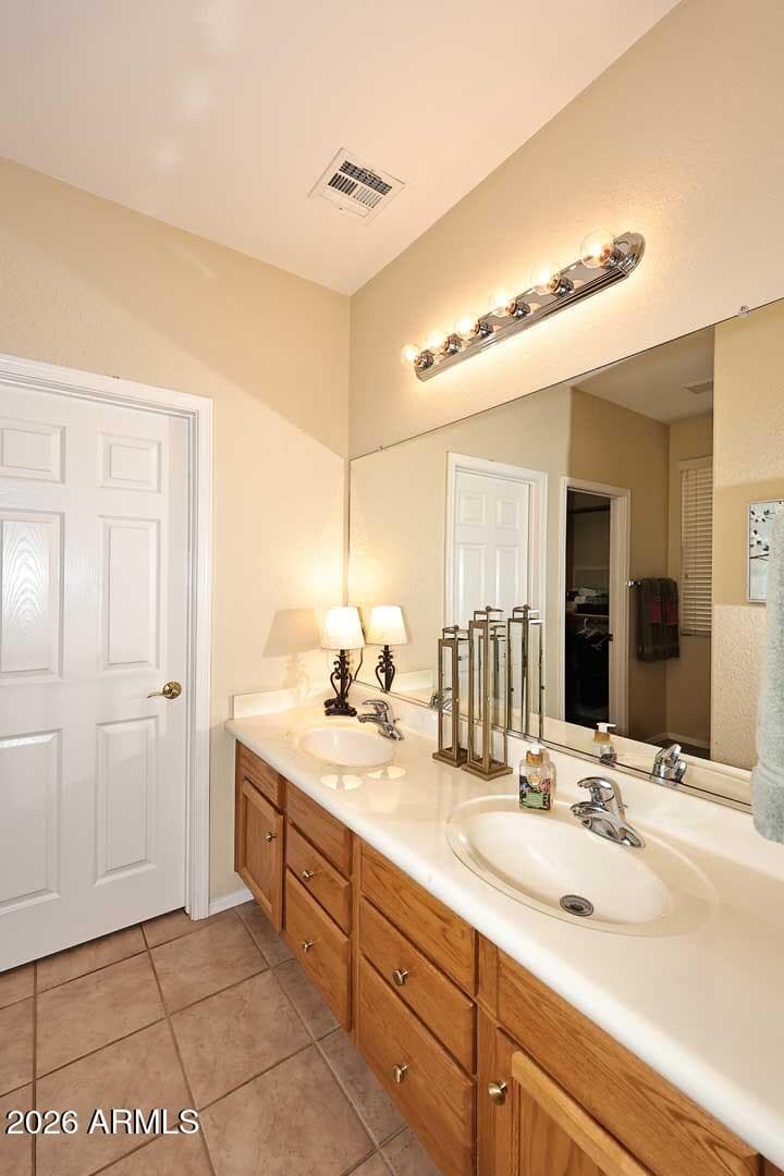 4058 E RAKESTRAW Lane, Gilbert, AZ 85298 — photo 6 of 55