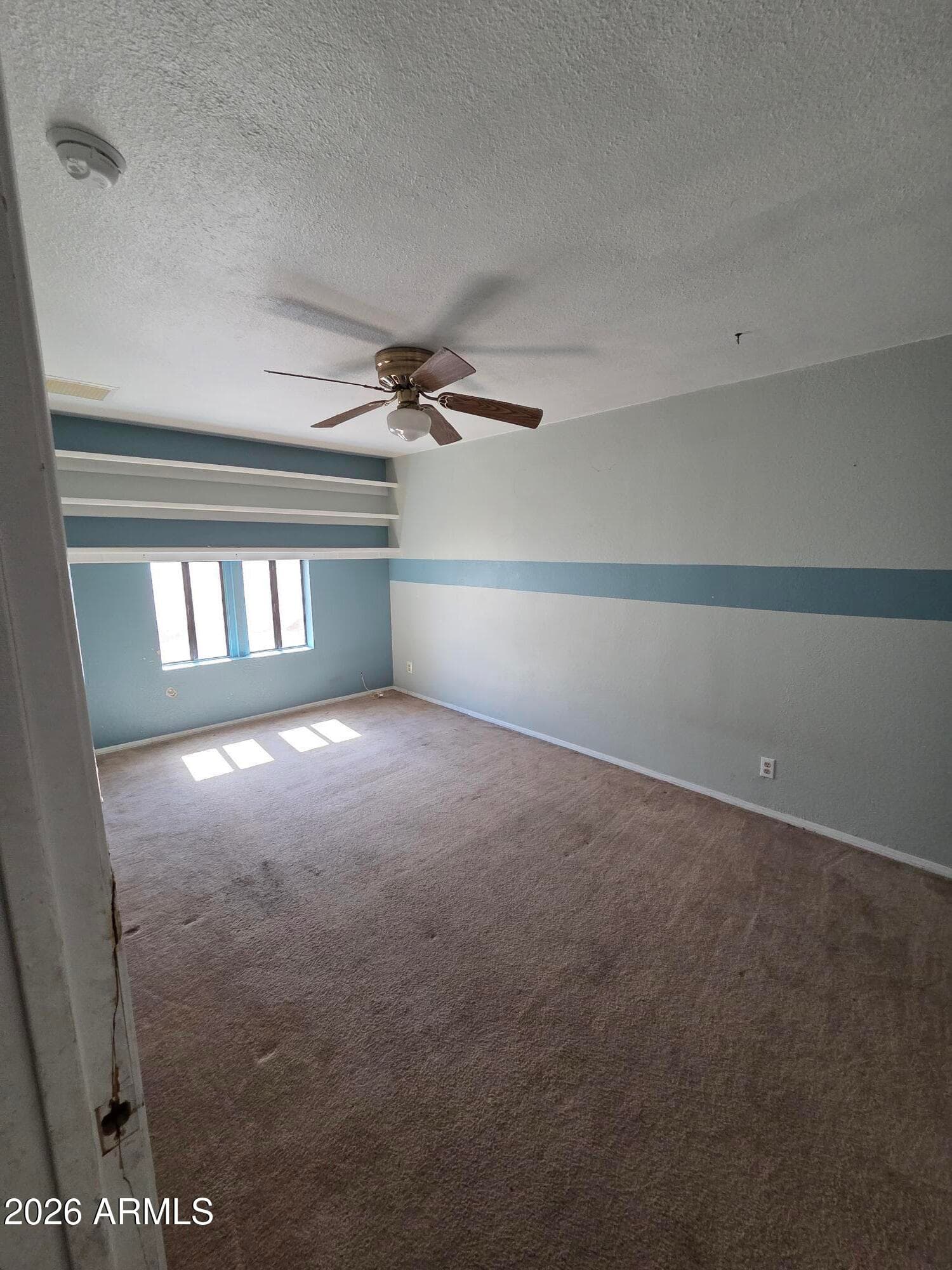 2217 W DAHLIA Drive, Phoenix, AZ 85029 — photo 9 of 17