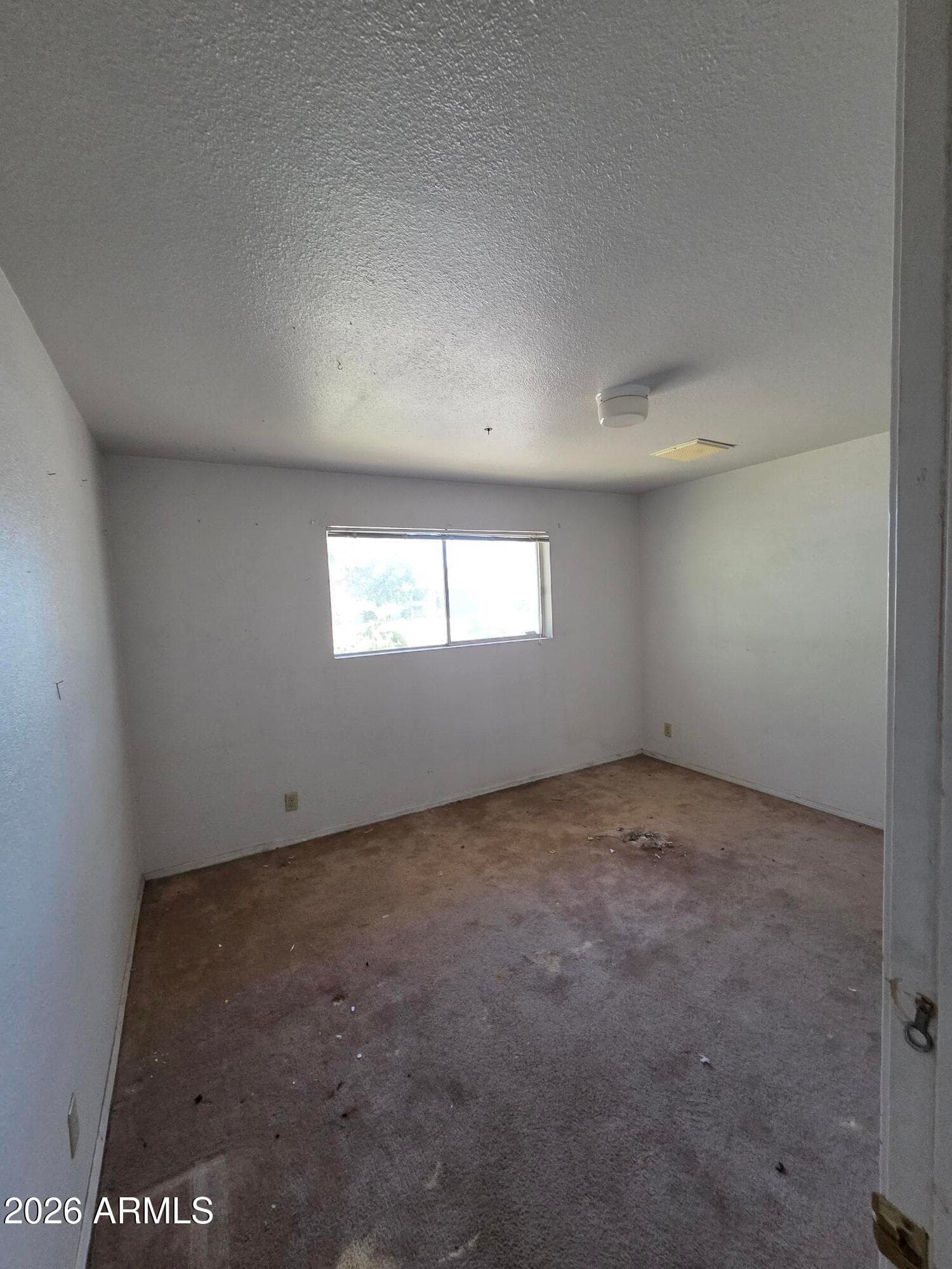 2217 W DAHLIA Drive, Phoenix, AZ 85029 — photo 10 of 17