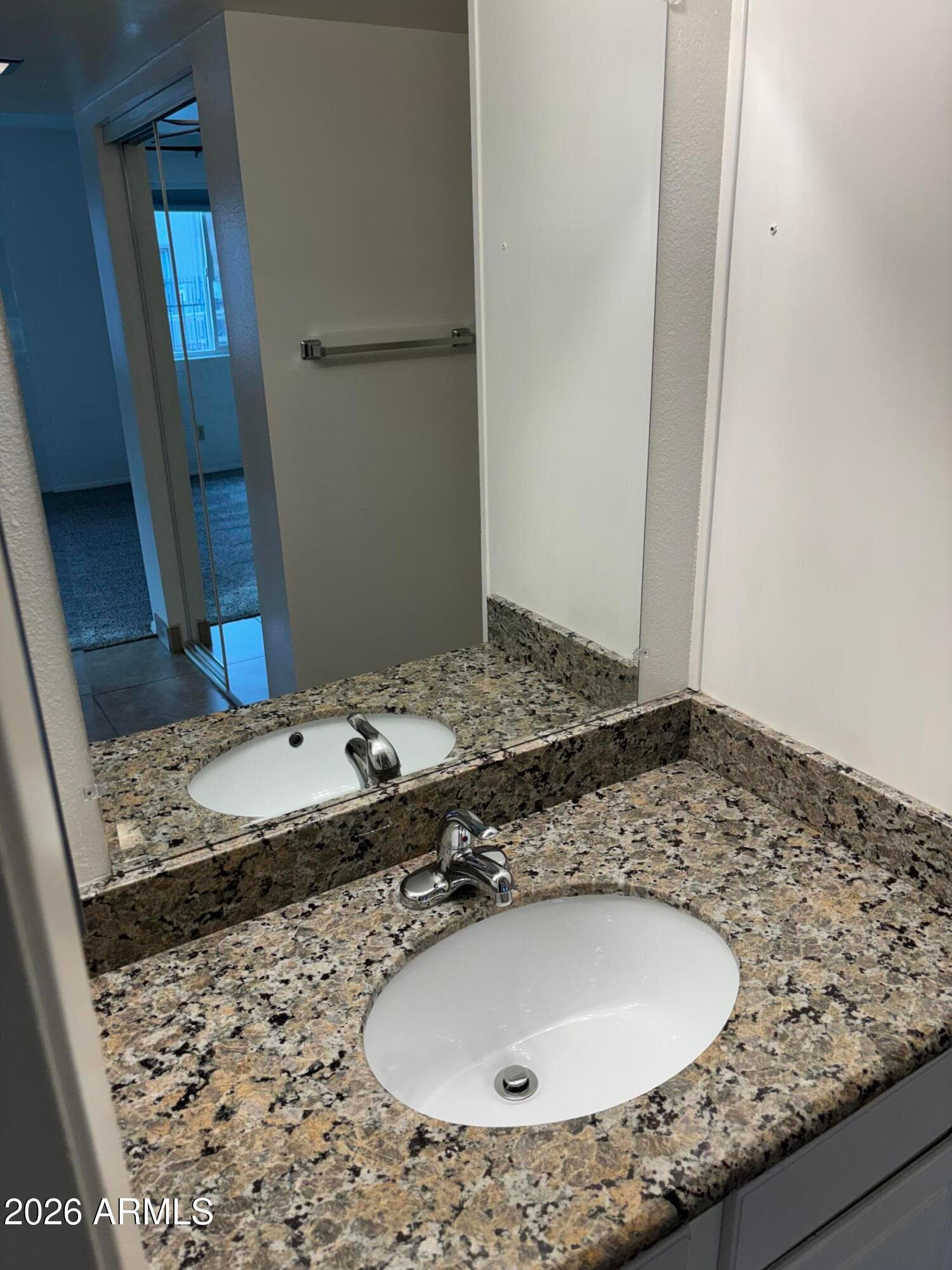 4111 E CAMELBACK Road 17, Phoenix, AZ 85018 — photo 10 of 18