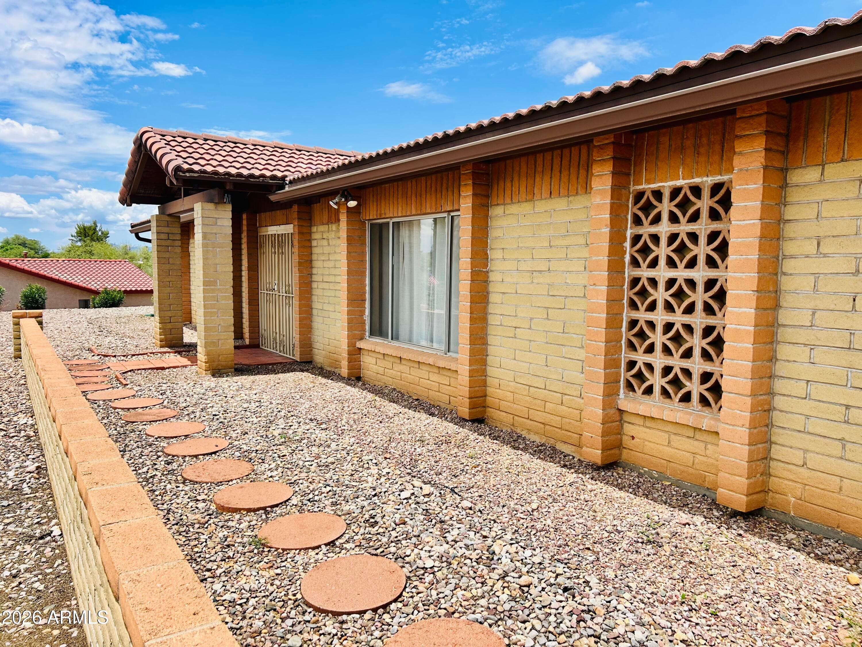 2349 PICCADILLY Circle, Sierra Vista, AZ 85635 — photo 11 of 64