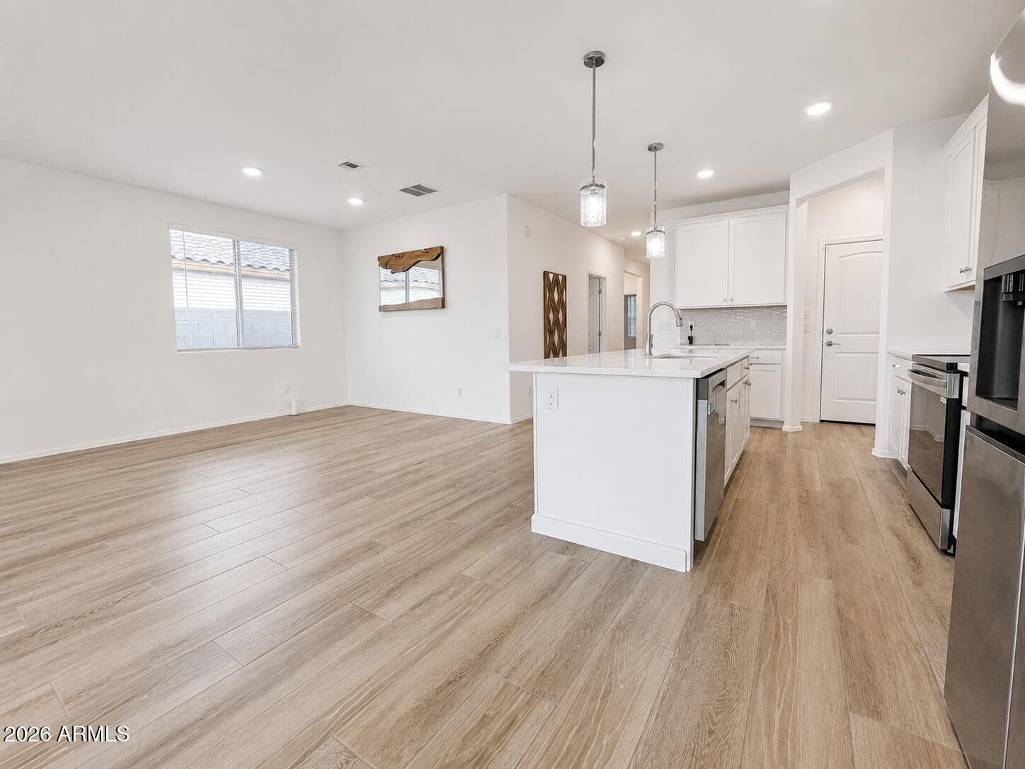 18252 W CIELO GRANDE Avenue, Surprise, AZ 85387 — photo 6 of 67