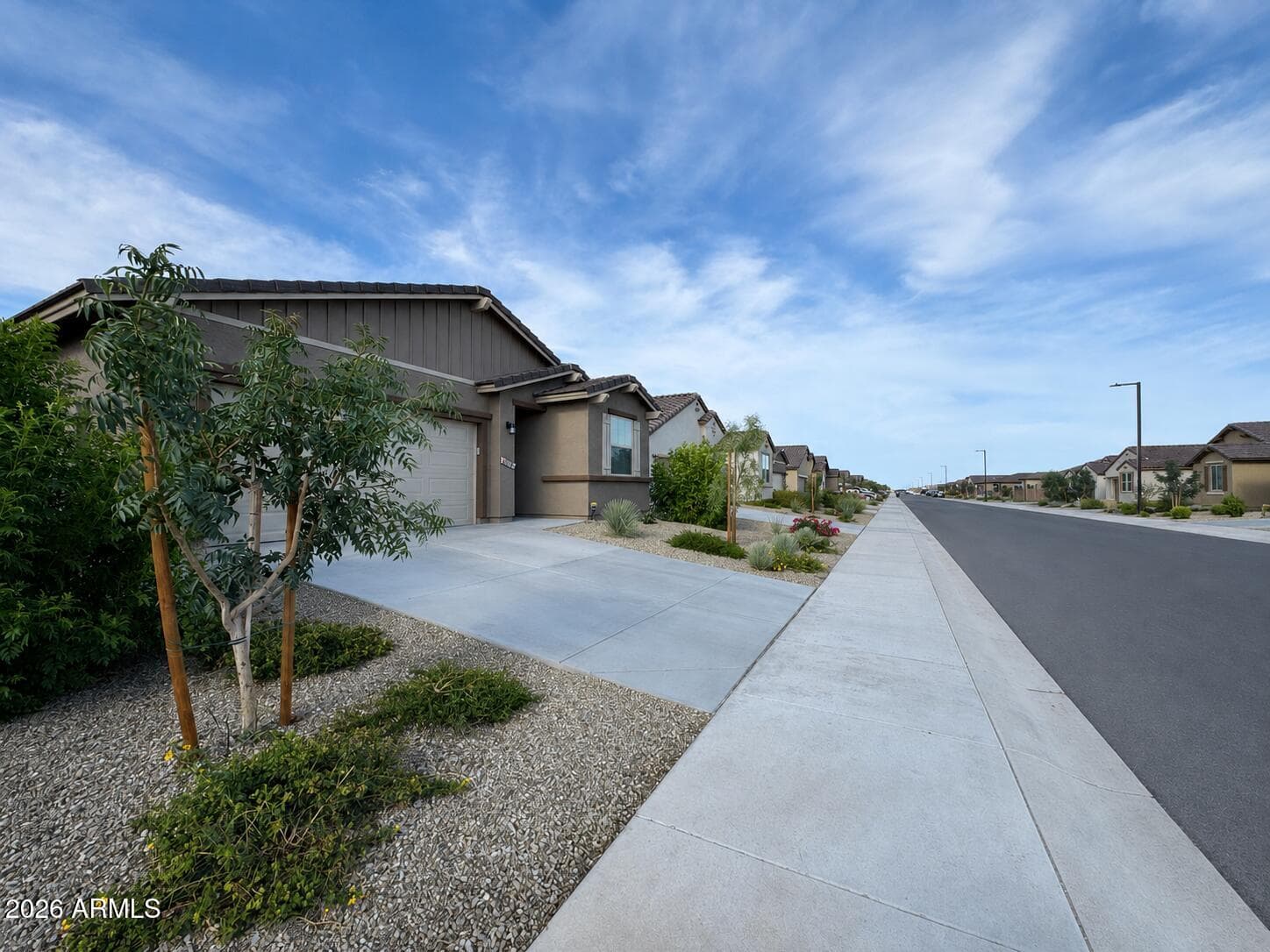 18252 W CIELO GRANDE Avenue, Surprise, AZ 85387 — photo 12 of 67