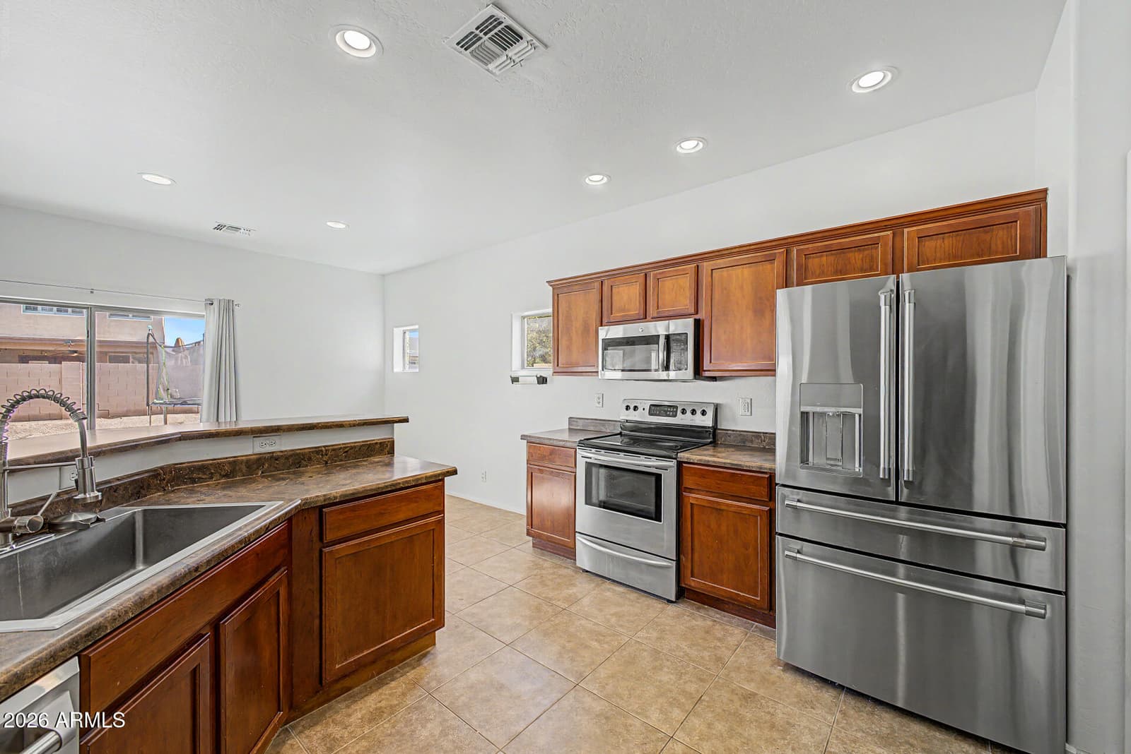44175 W KNAUSS Drive, Maricopa, AZ 85138 — photo 15 of 38