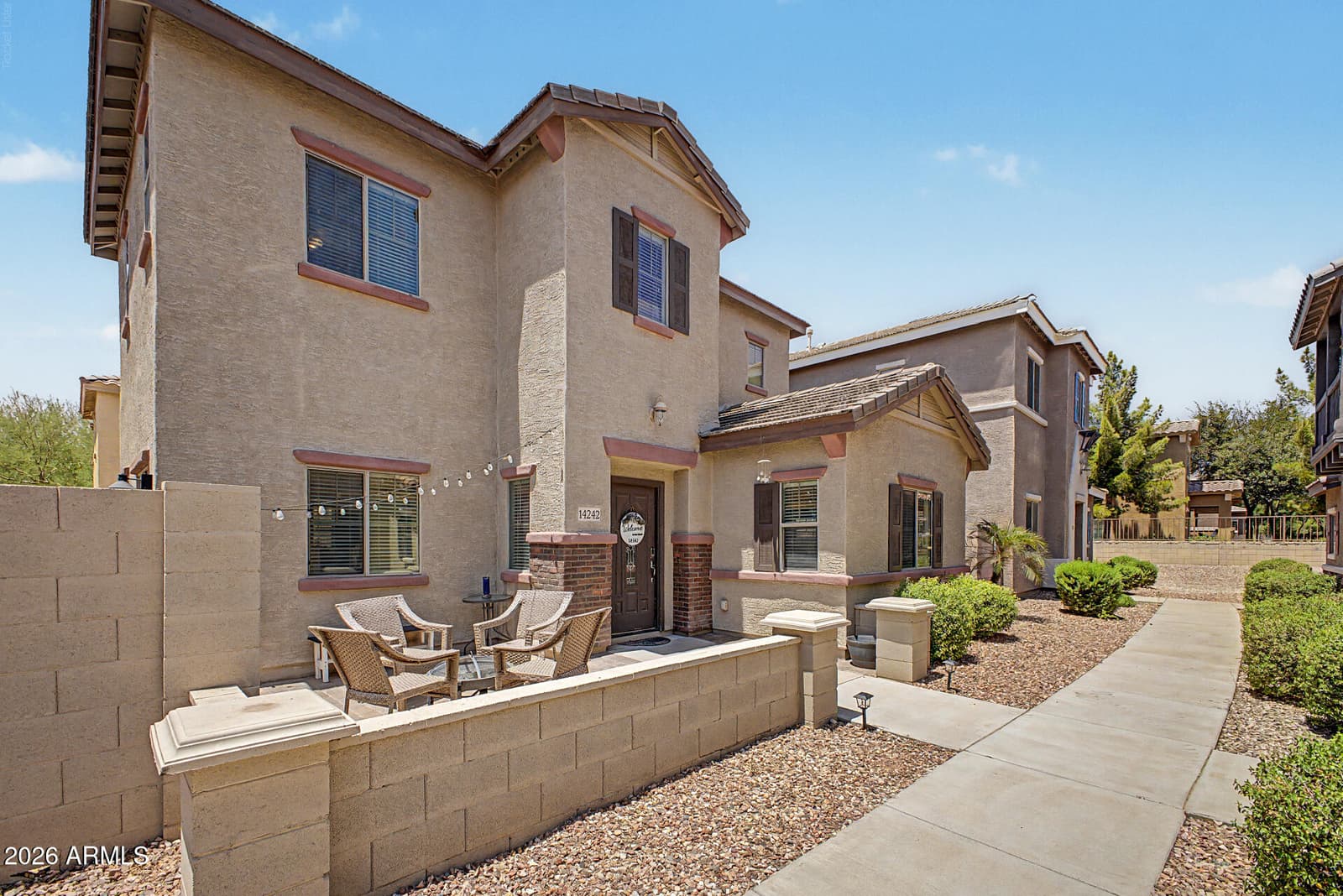 14242 W COUNTRY GABLES Drive, Surprise, AZ 85379 — photo 2 of 38