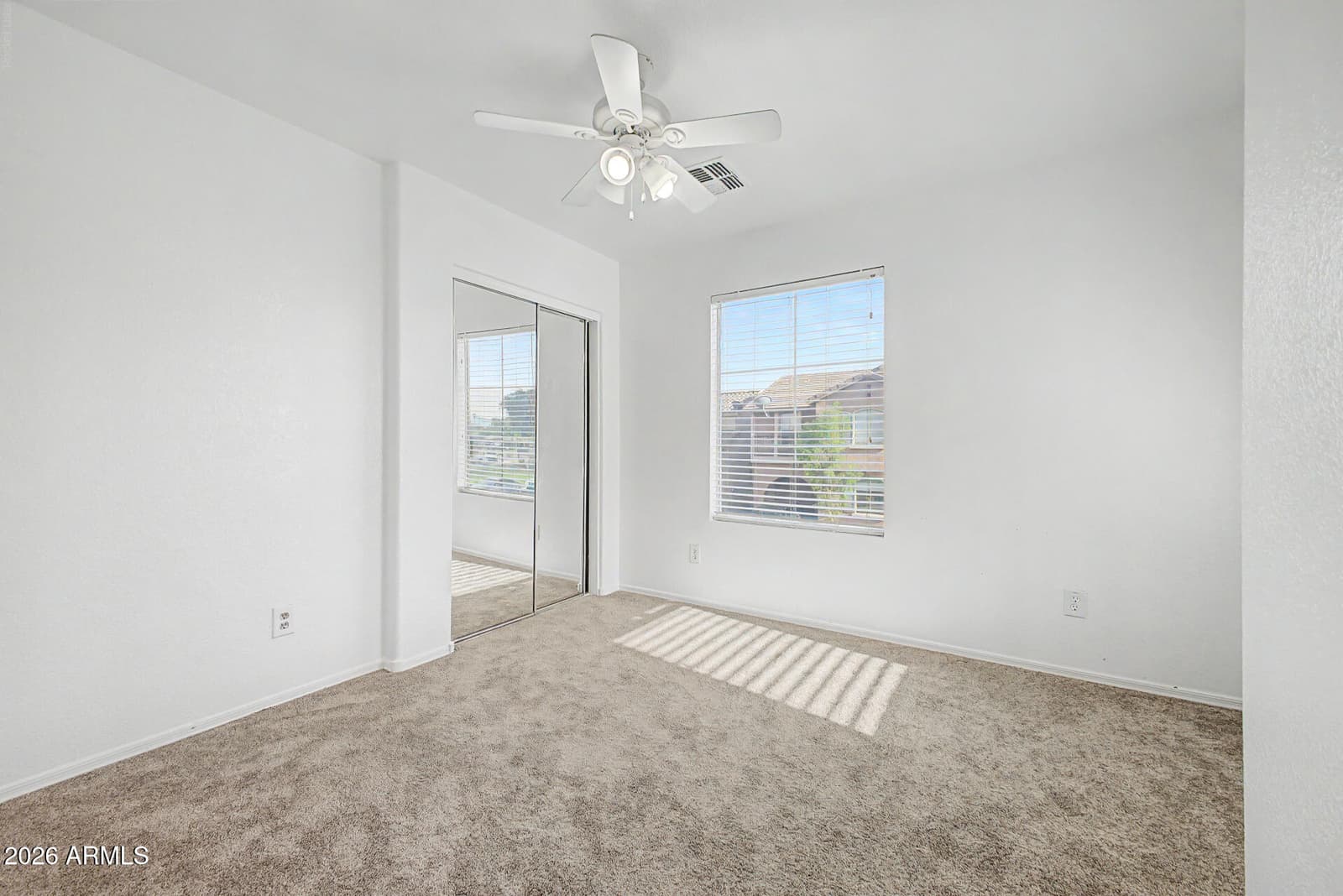 1454 E SHERATON Lane, Phoenix, AZ 85040 — photo 21 of 32