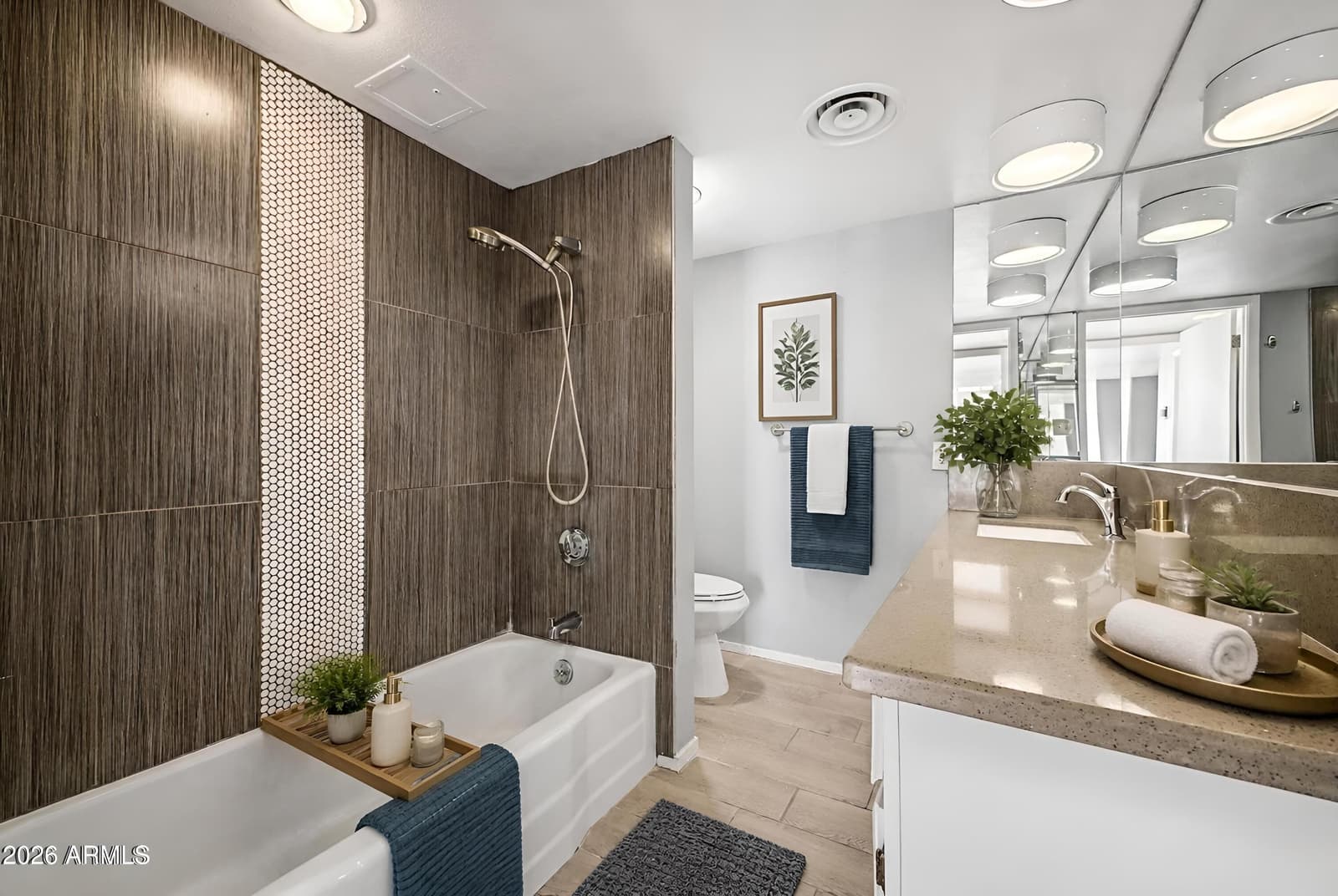 207 W CLARENDON Avenue 2B, Phoenix, AZ 85013 — photo 13 of 27