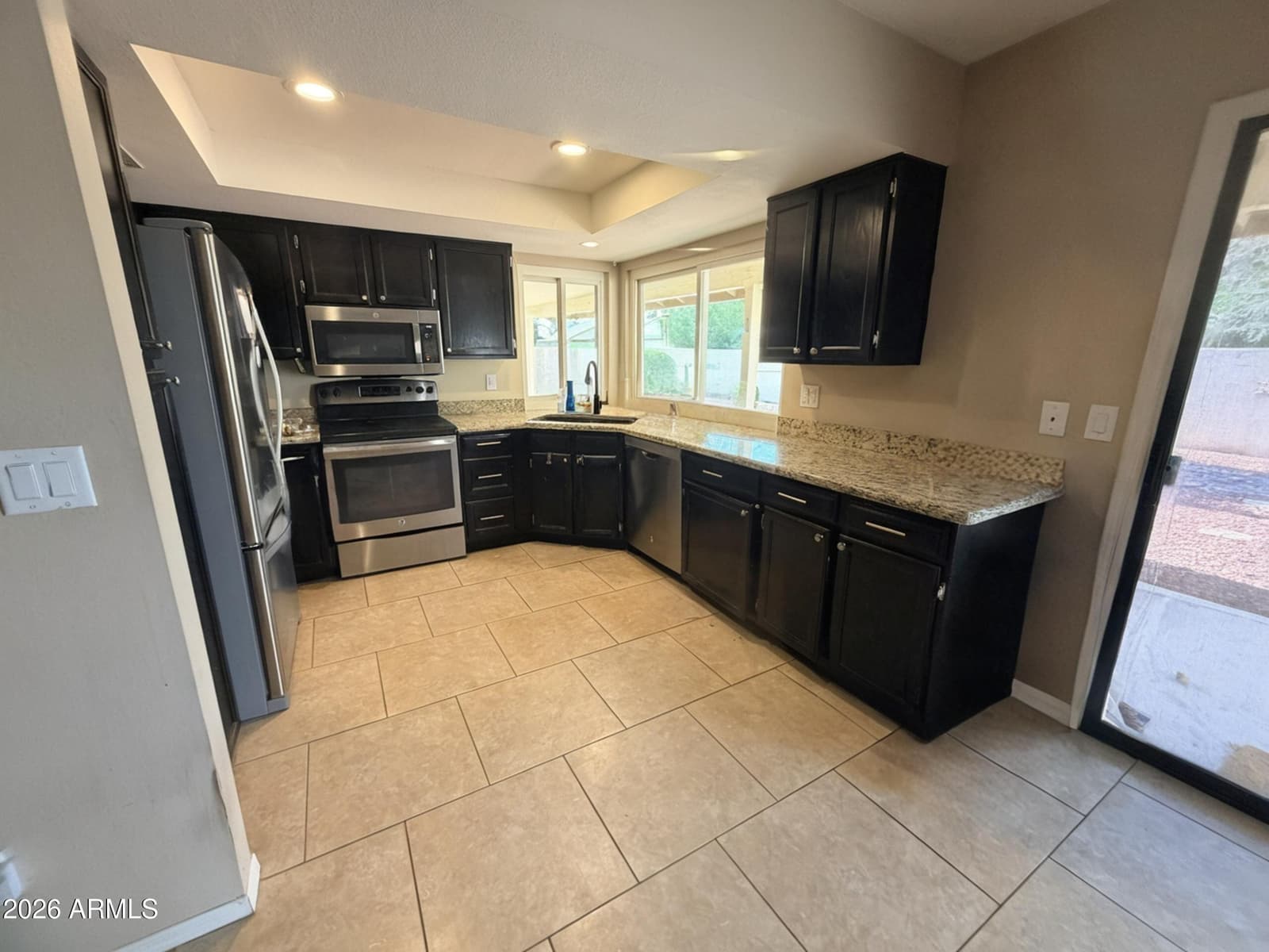 9648 W ROSEMONTE Drive, Peoria, AZ 85382 — photo 5 of 10