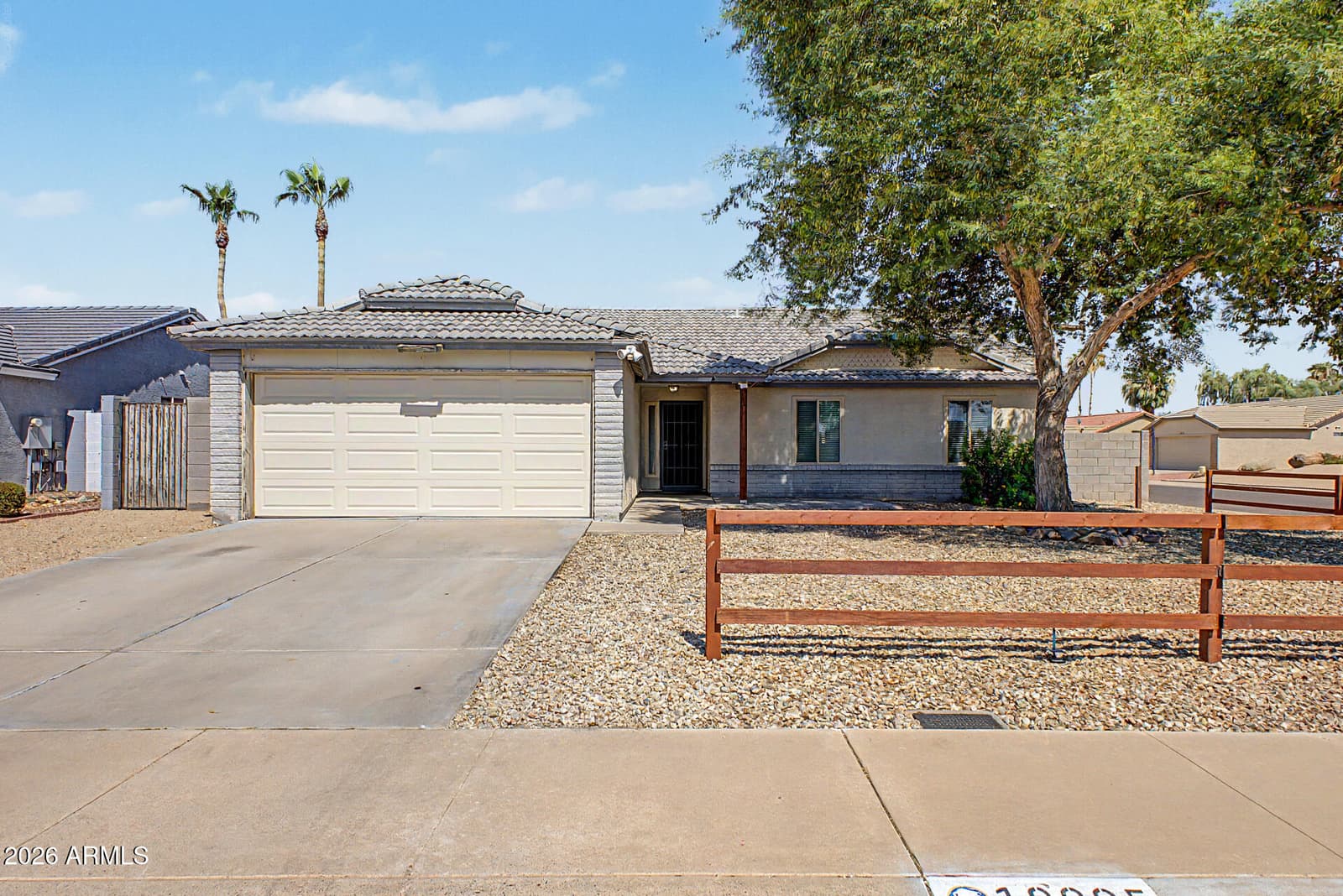 10005 N 64TH Avenue, Glendale, AZ 85302 — photo 1 of 35
