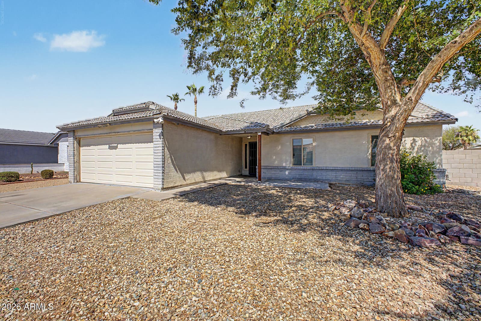 10005 N 64TH Avenue, Glendale, AZ 85302 — photo 3 of 35