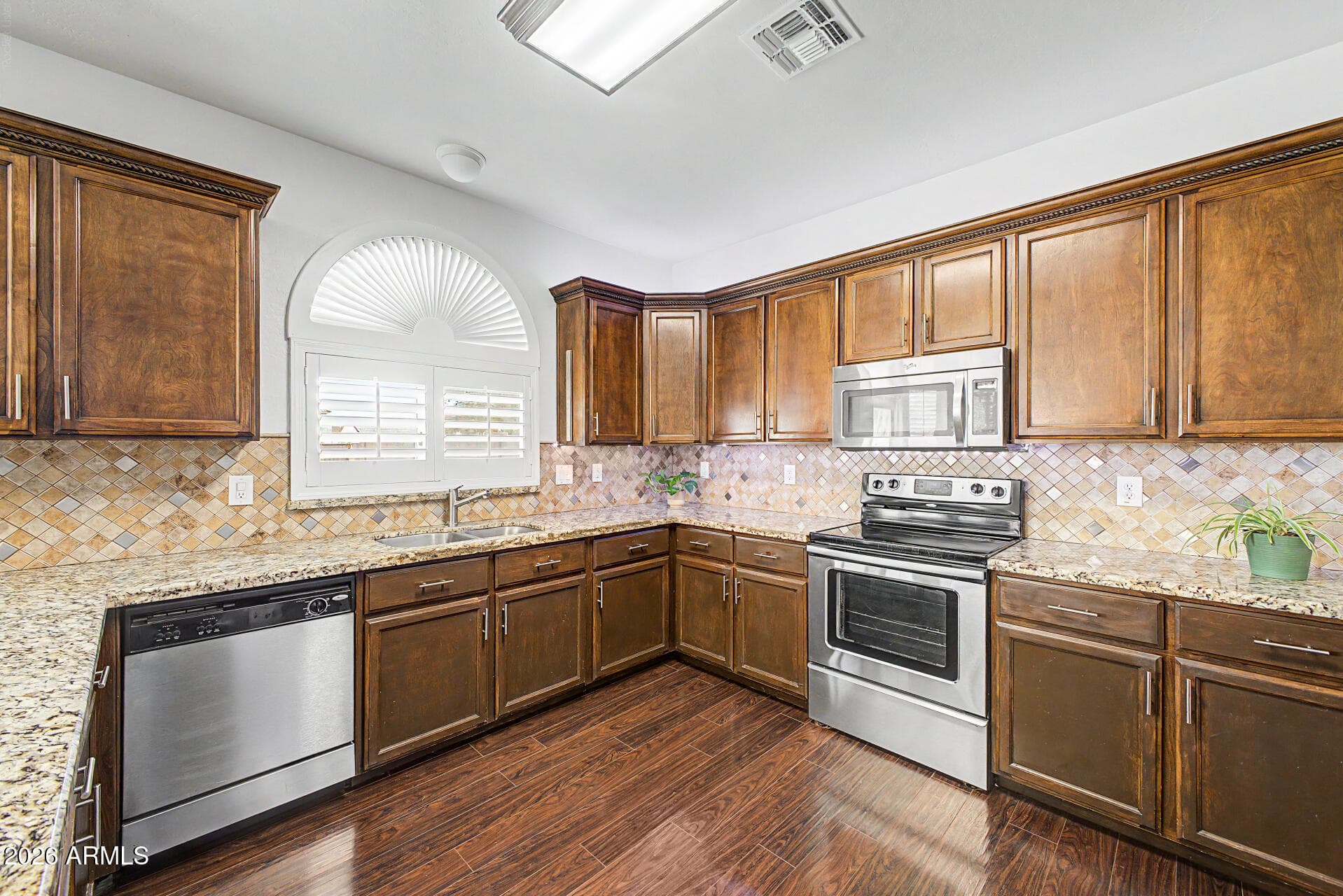 4729 E MEADOW LAND Drive, San Tan Valley, AZ 85140 — photo 10 of 33