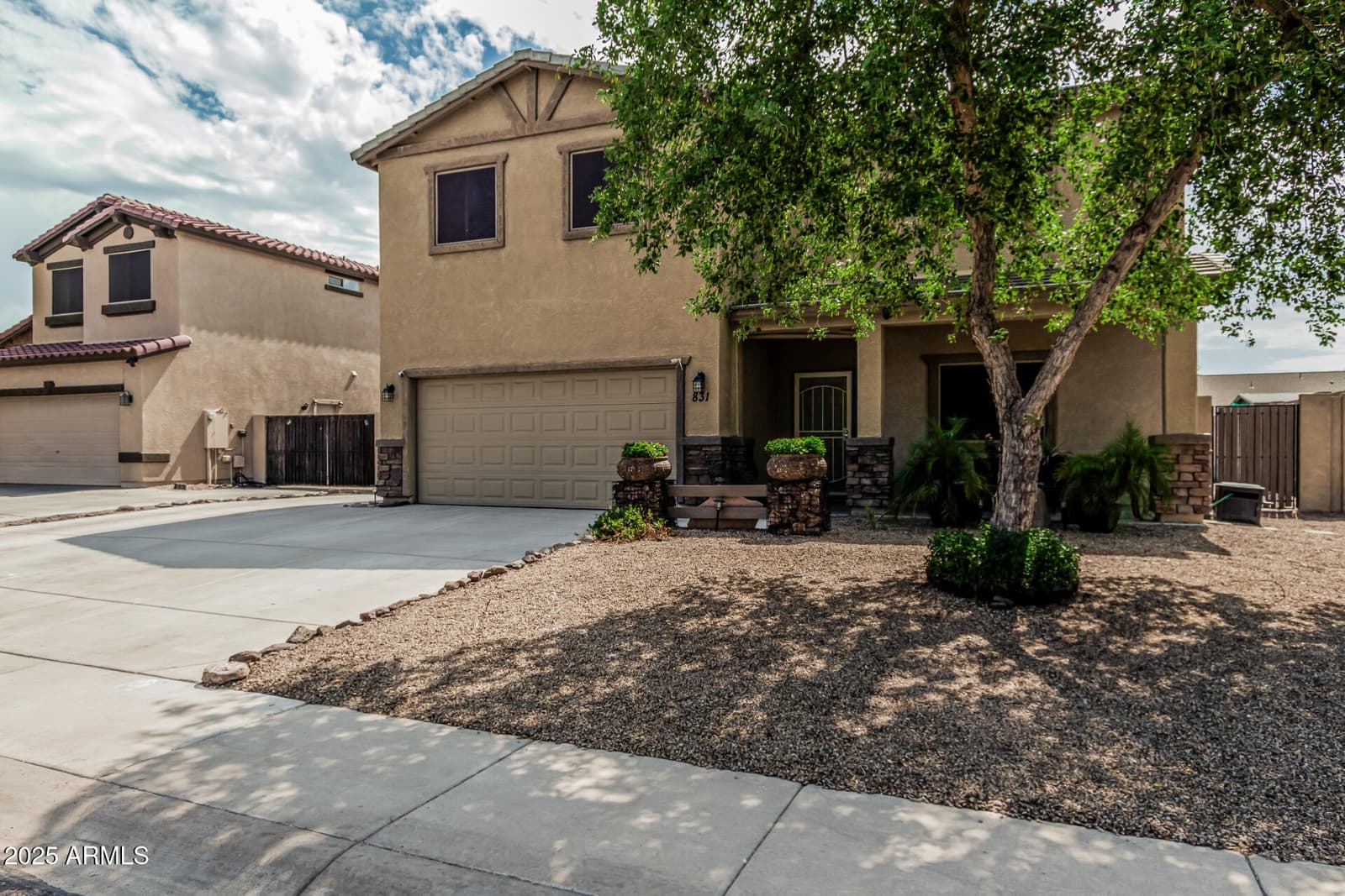 831 S BUENA VISTA Drive, Apache Junction, AZ 85120 — photo 5 of 41