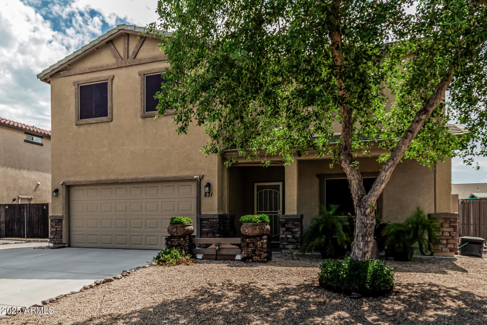 831 S BUENA VISTA Drive, Apache Junction, AZ 85120 — photo 6 of 41