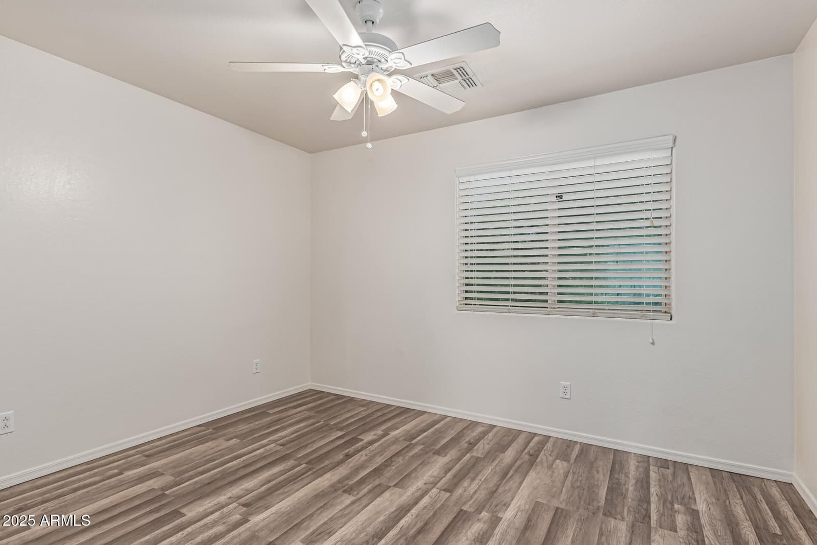 831 S BUENA VISTA Drive, Apache Junction, AZ 85120 — photo 32 of 41